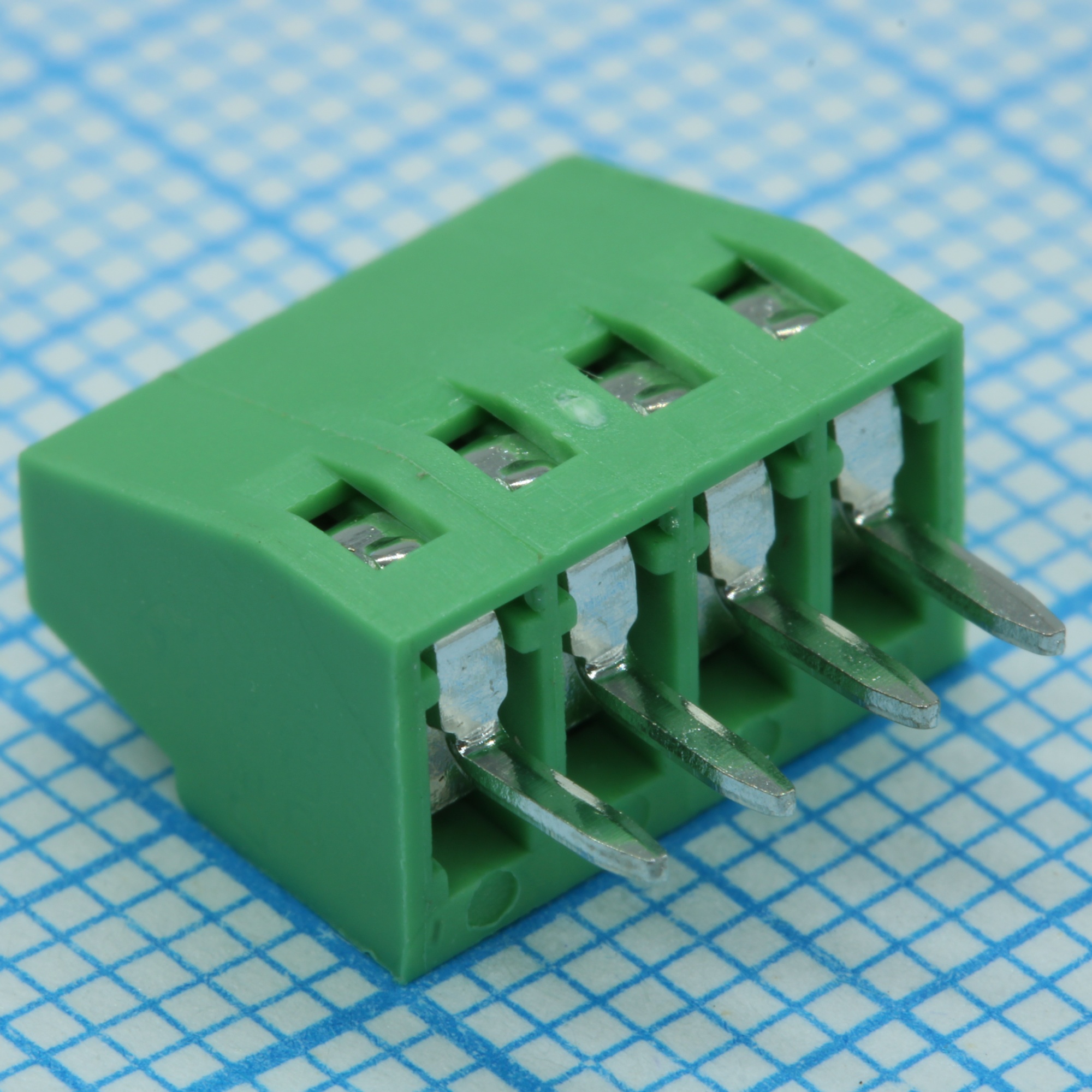 DG308-2.54-04P-14-00A(H) - Винтовой клеммный блок c рельефной обоймой, 4 контакта. Серия DG308-2.54