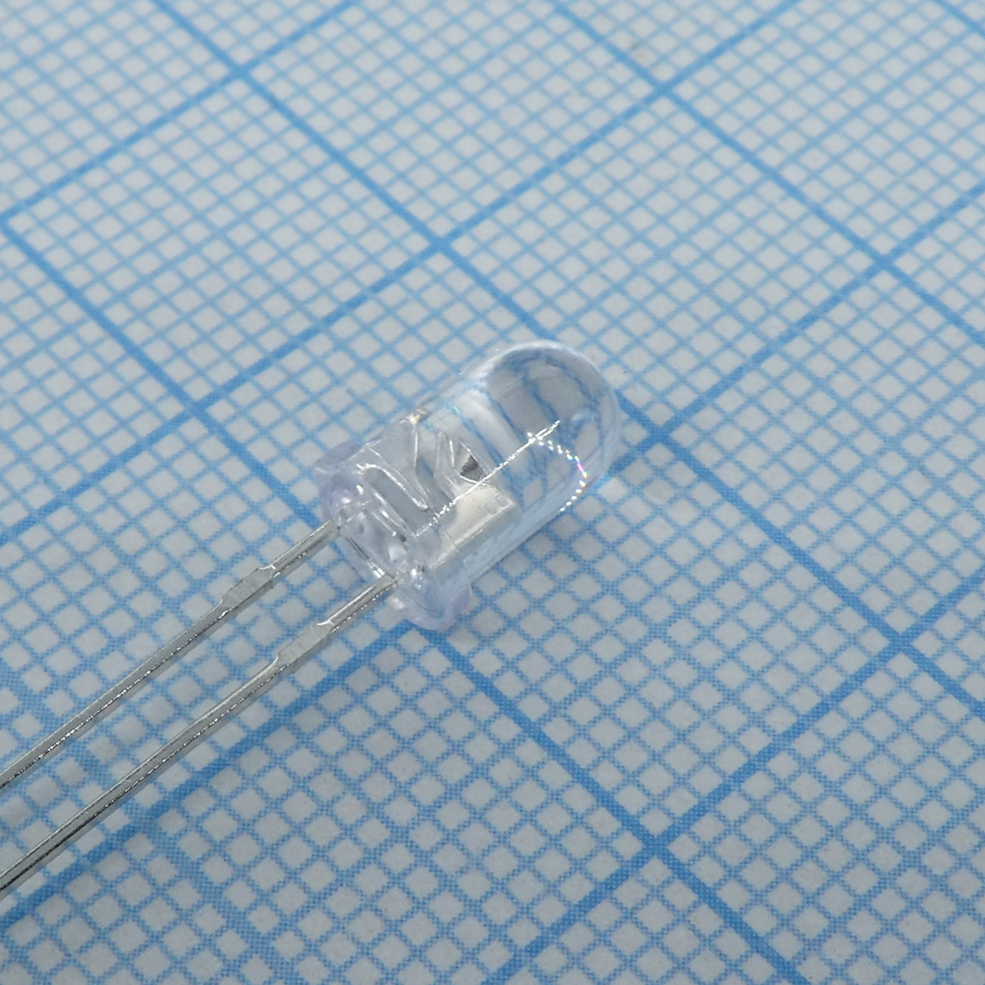 L-7113SF4C - Инфракрасный светодиод 5мм 880нм 6-15мКд прозрачный корпус 20°