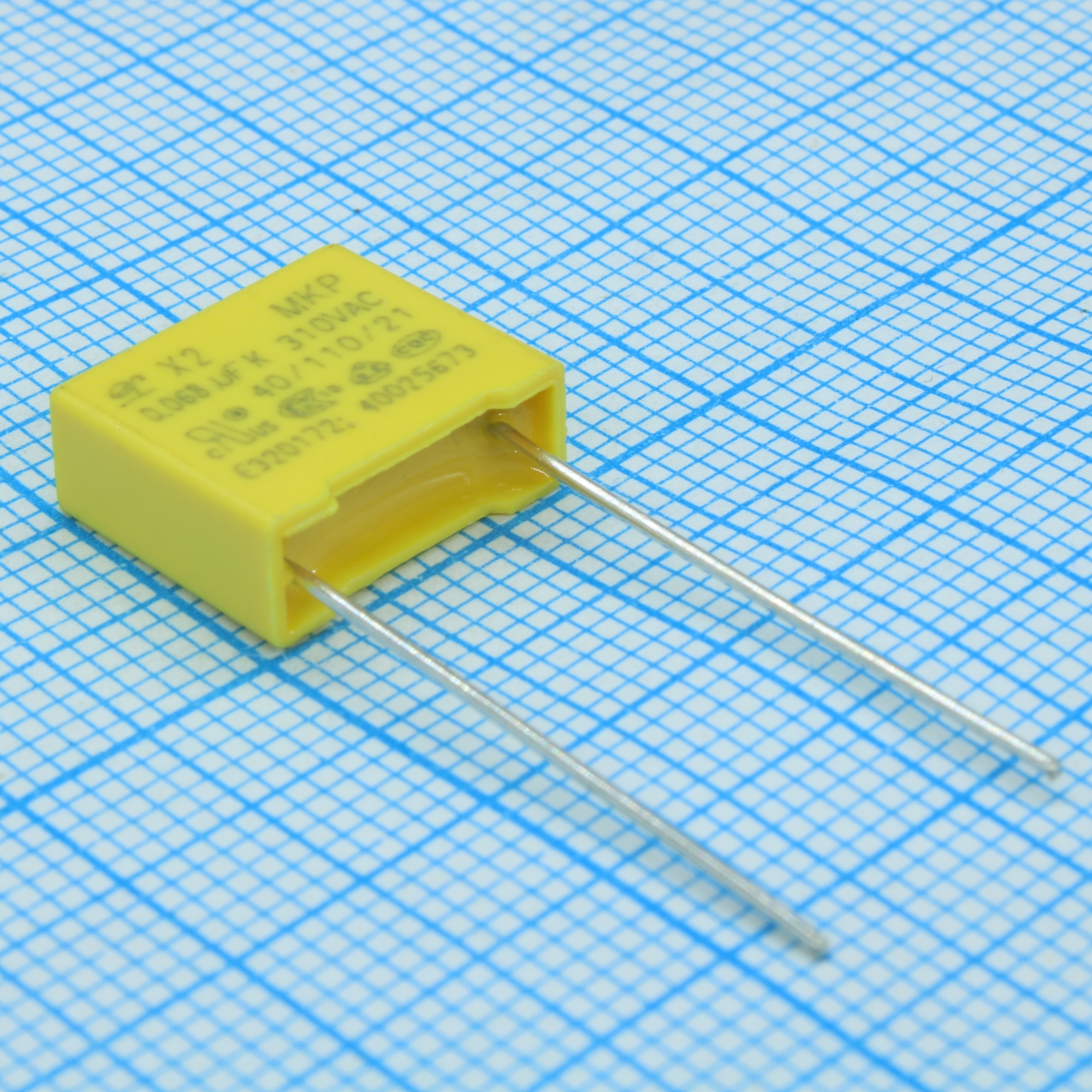 L-KLS10-X2-683K310-P10 - Конденсатор помехоподавляющий X2  0.068мкФ 310В переменного тока радиальный шаг 10мм