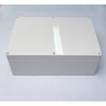 G238 - Герметичный корпус из поликарбоната, IP65, светло-серый