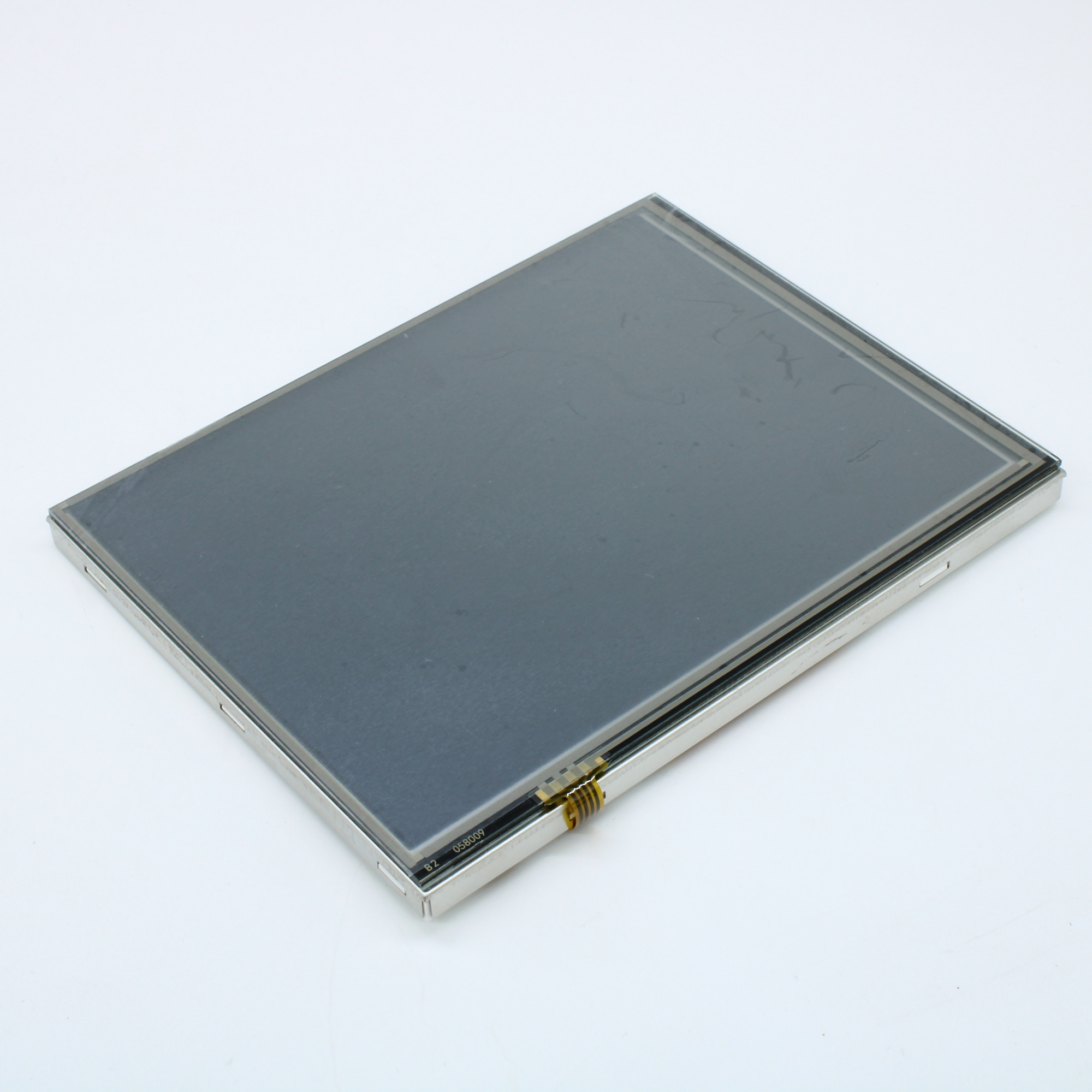 ZW-T057BGEA-01P - TFT 5.7"+RTP, Разрешение: 640x480, Тип: IPS, Яркость: 500 кд/м2, Контроллер: JD9168S, 40 пин., Интерфейс: 18BIT RGB, Размер модуля, мм: 127.00*98.43*7.50, Рабочая температура, С: -20~+70
