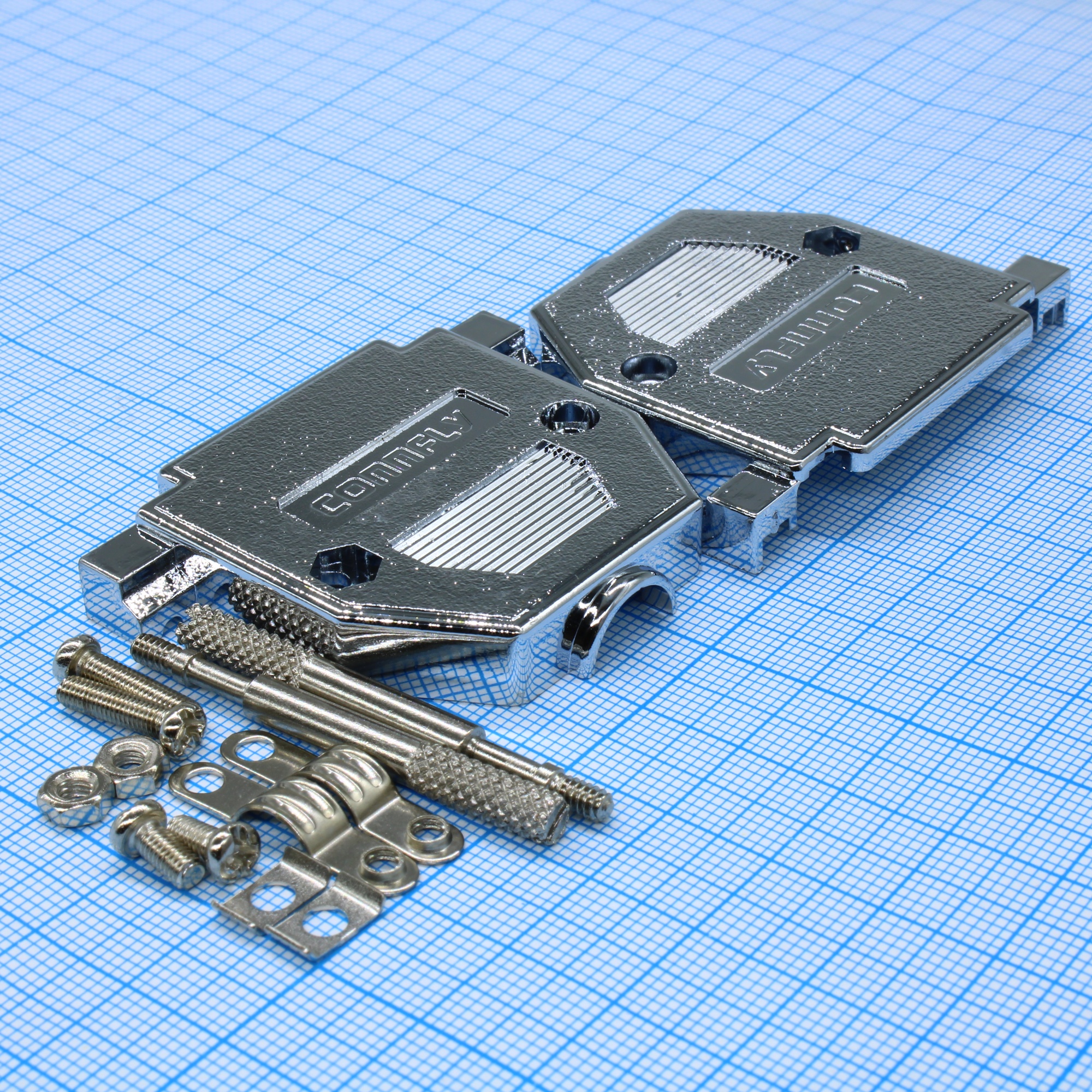 DS1046-25C1L1 - Кожух для разъема D-Sub 15pin с удлиненными винтами, металлизированный