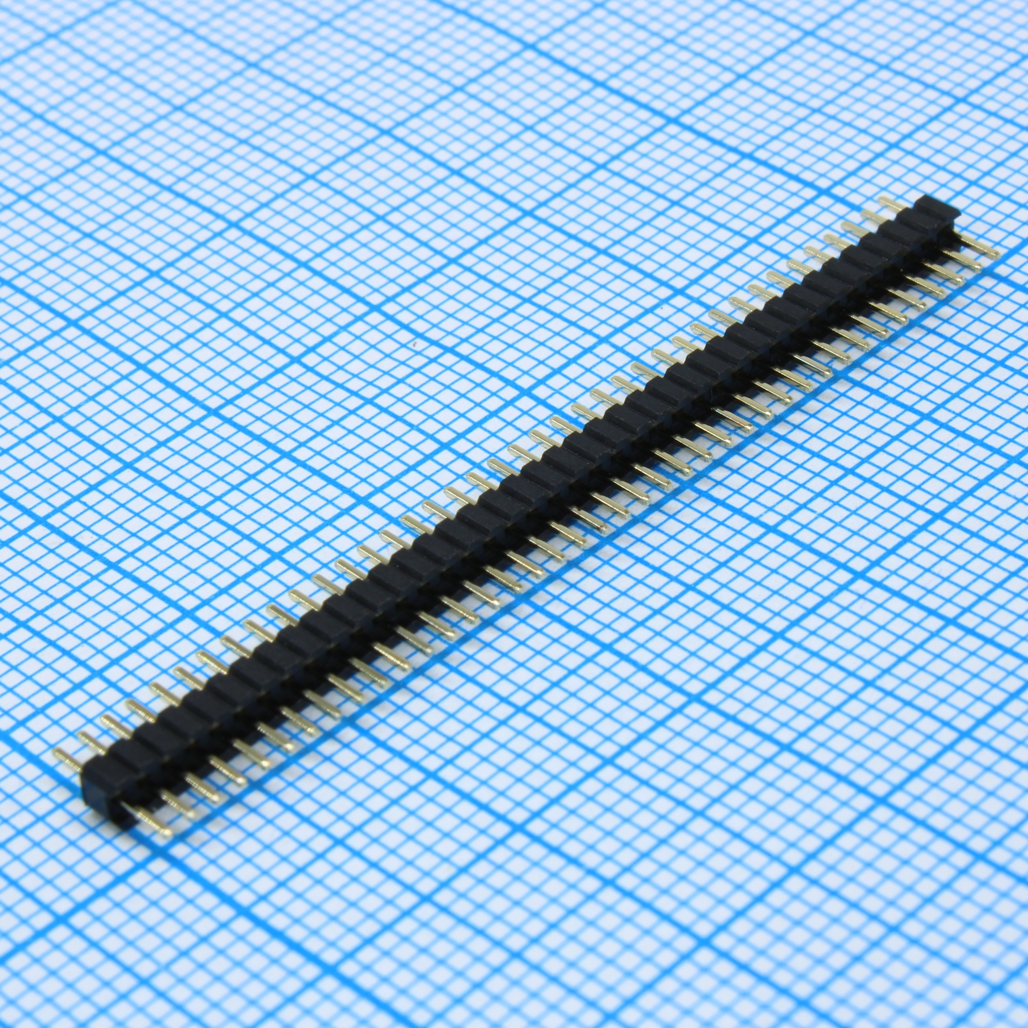 DS1031-01-1X40P8BV31-3A - Соединитель штыревой 1х40 контактов, шаг 1.27мм, 300В 1А, монтаж в отверстия