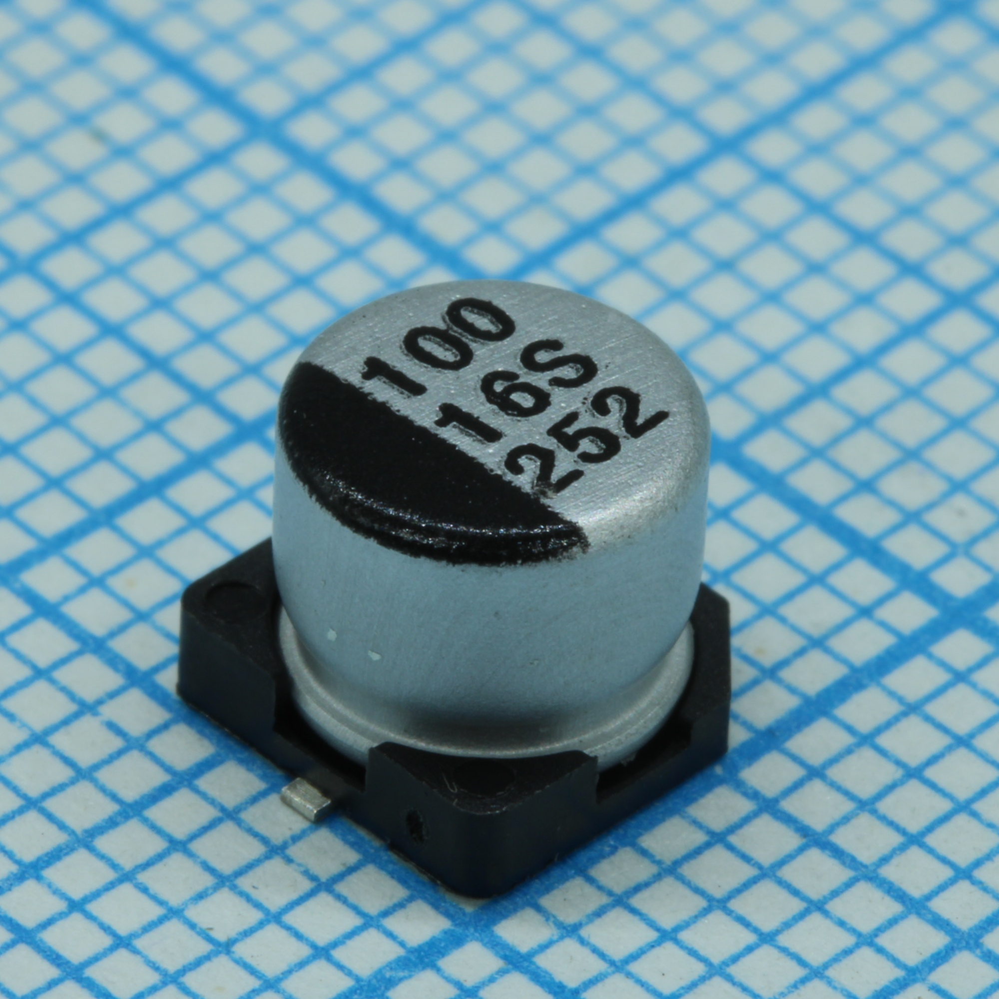 VDV107M016S0ANE01K - Конденсатор алюминиевый электролитический 100мкФ 16В ±20% (6.3х5.4мм) SMD 71мА 2000часов 105°С лента на катушке