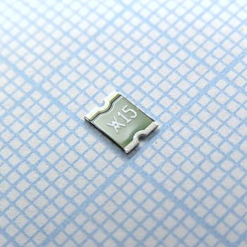 miniSMDC150F-2 - Самовосстанавливающийся предохранитель PTC 1.5A(hold) 3A(trip) 6VDC 100A 0.8W 0.5s 0.04Ohm SMD