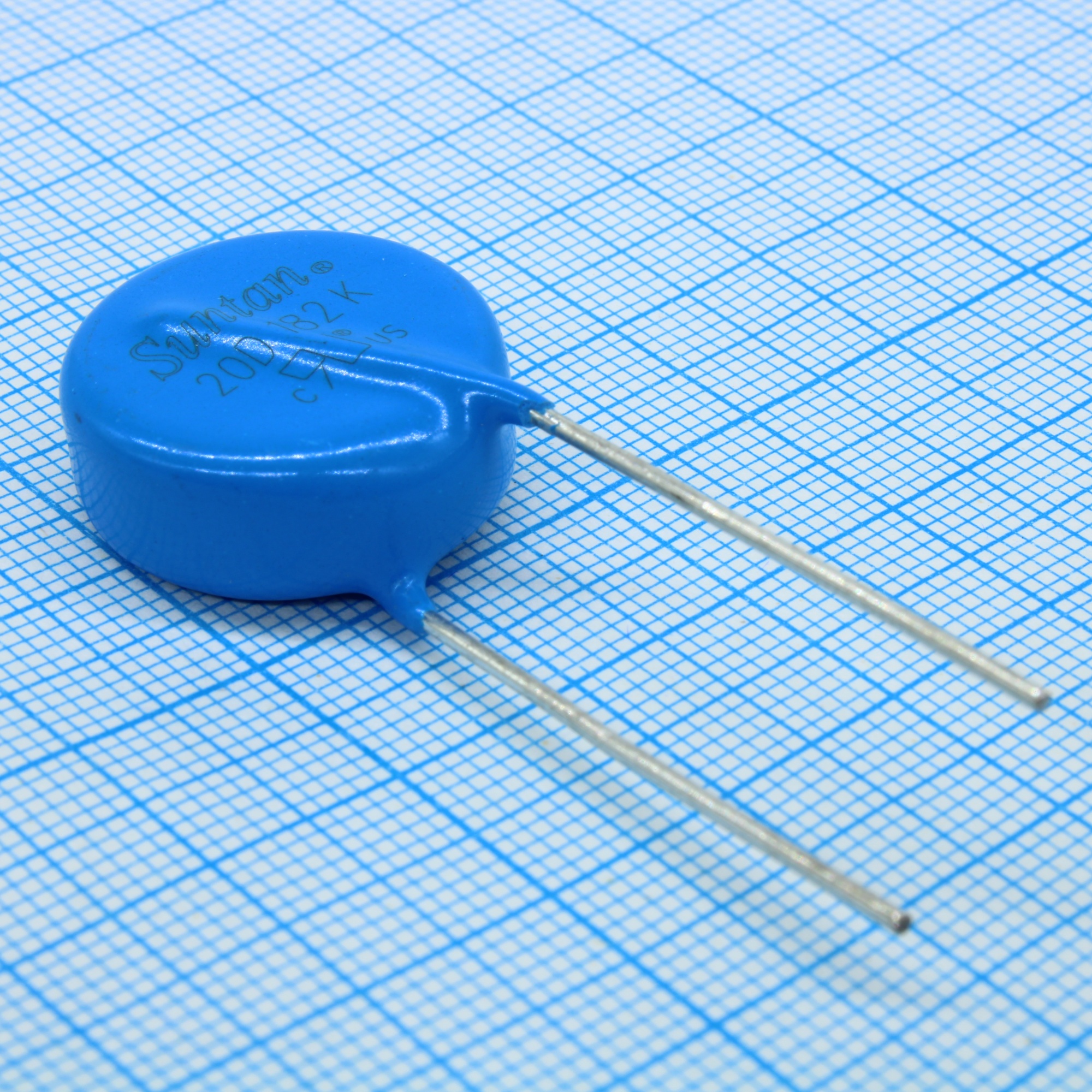 TSV20D182K - Варистор 1000Vac/1465Vdc, 6500A, 1800V(1mA), 1Вт, радиальные выводы, россыпь