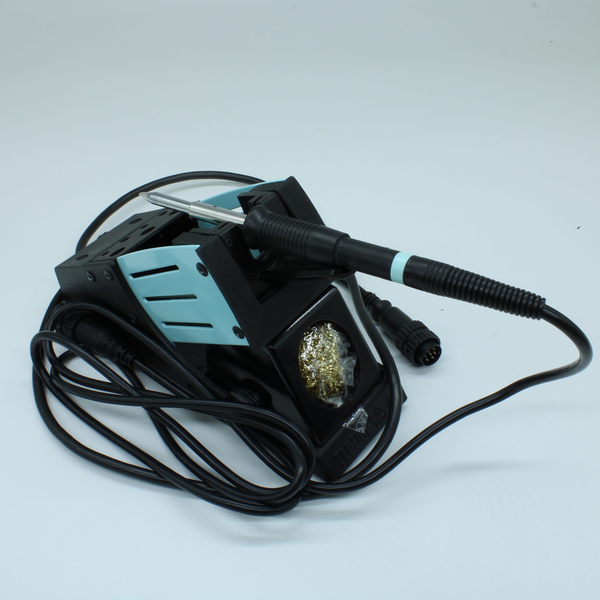 WP 120 Soldering set with WDH 10T - Паяльник 120 Вт, 24 В с подставкой для использования с блоками PUD 121, PU WAD 101IG, WD 1M, WR 2, WR 3M, WR 3ME с жалом XT B