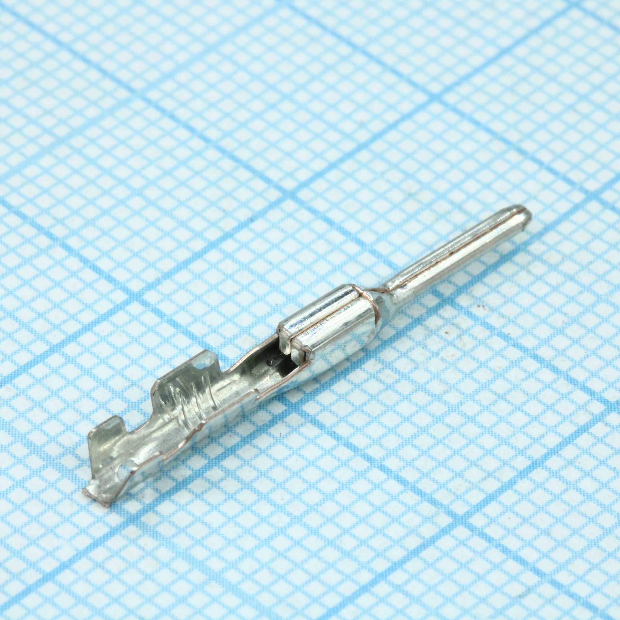 330001002 - Контакт штырь обжим на кабель 16-20AWG MX150ї автомобильного применения рейка