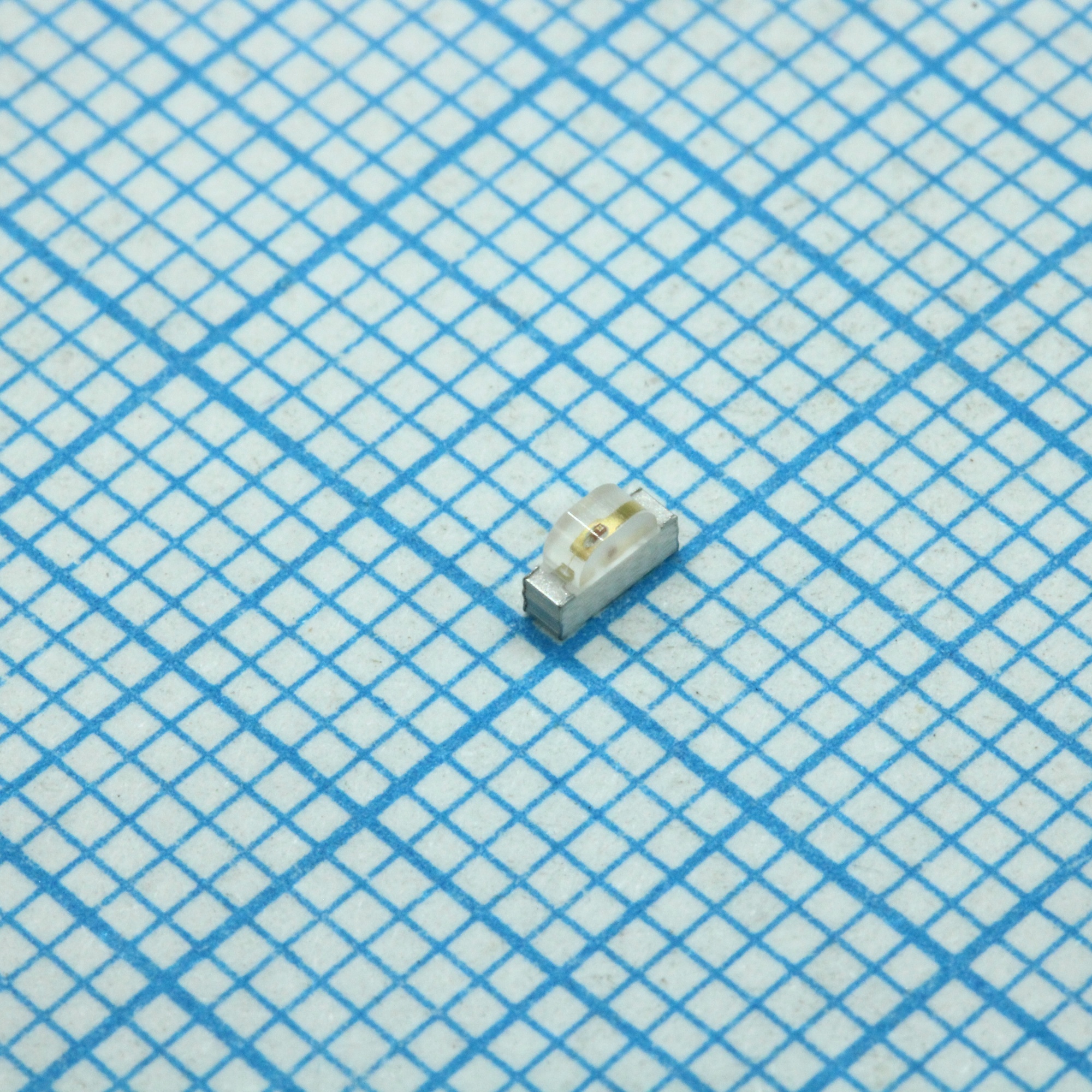 KPA-3010YC - Чип светодиод желтый 590нм 2-Pin лента на катушке