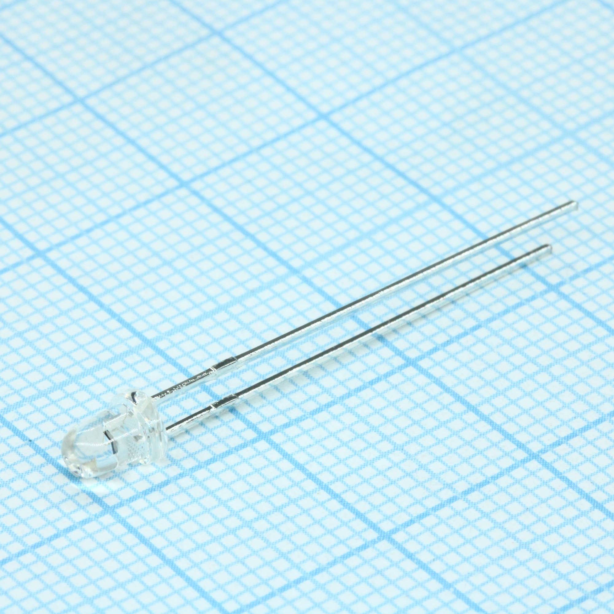 L-32P3C - Фототранзистор 3мм/NPN/прозрачный корпус/50°