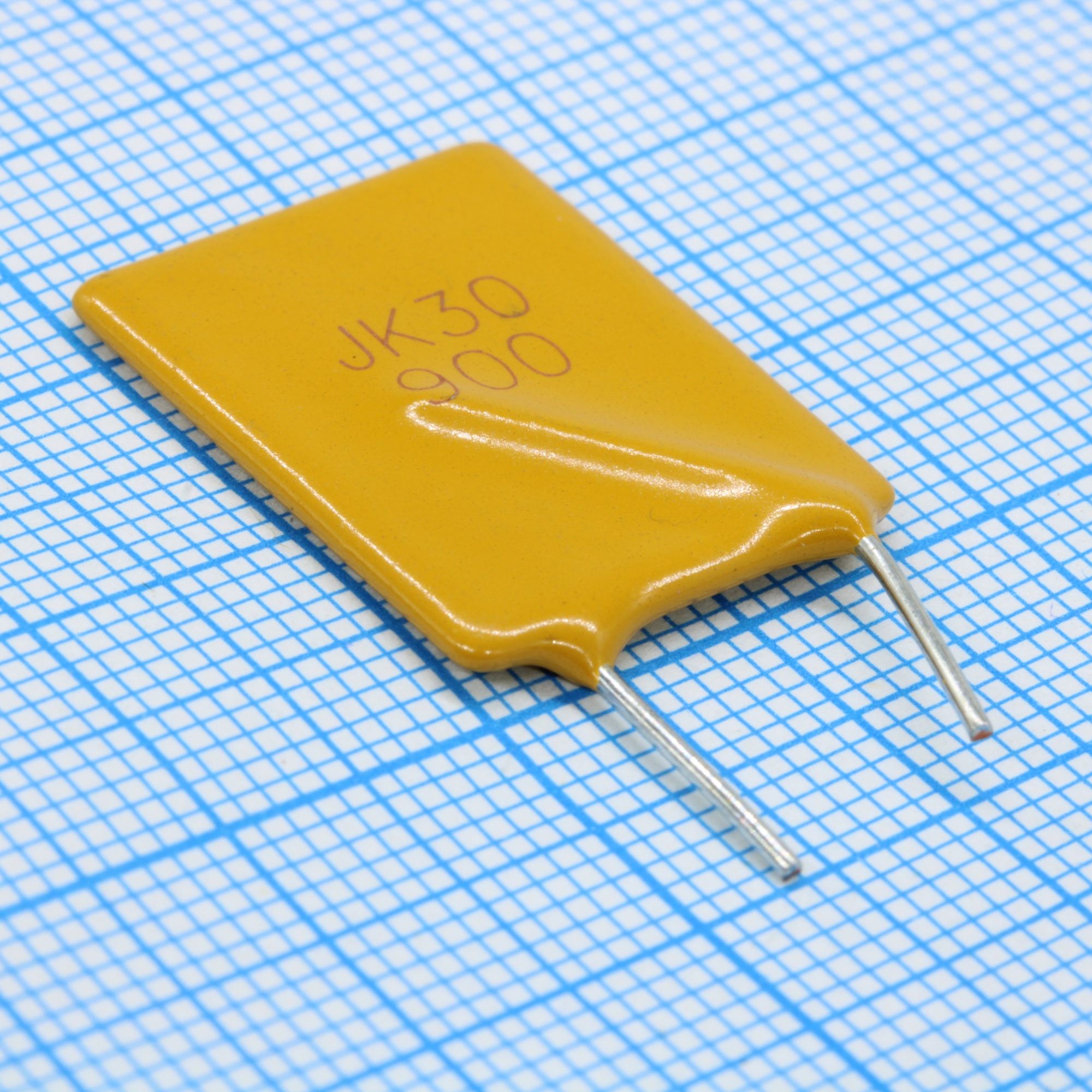 JK30-900 - Предохранитель самовосстанавливающийся 30В 40A 9А(удержание) 18А(отключение) 2сек 4.2Вт 5Ом перед отключением