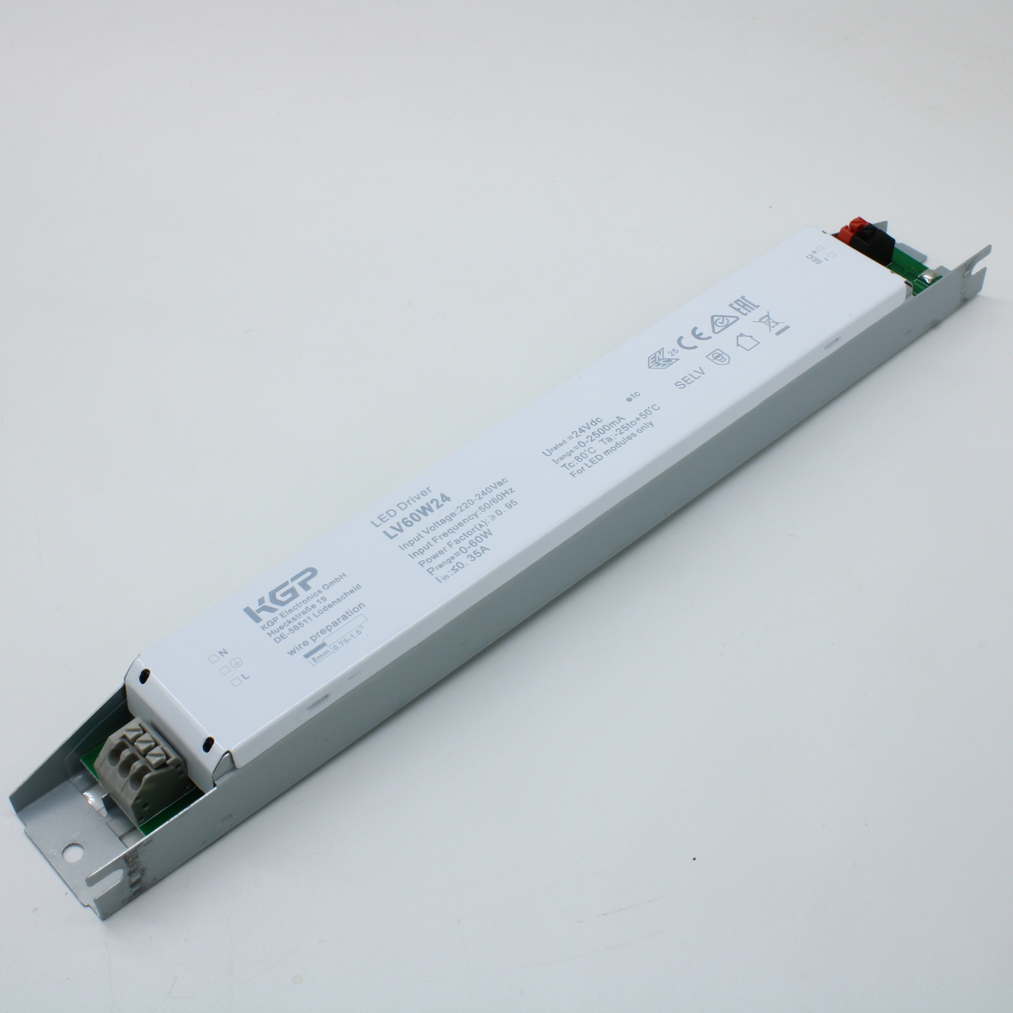 LV60W24 - AC-DC, 60Вт, IP20, вход 176…264В AC/170-275VDC, выход 24В/2,5А, ККМ (PF?0.95), изоляция 1кВ, пластиковый корпус 250*31*21mm, -25…+50°С