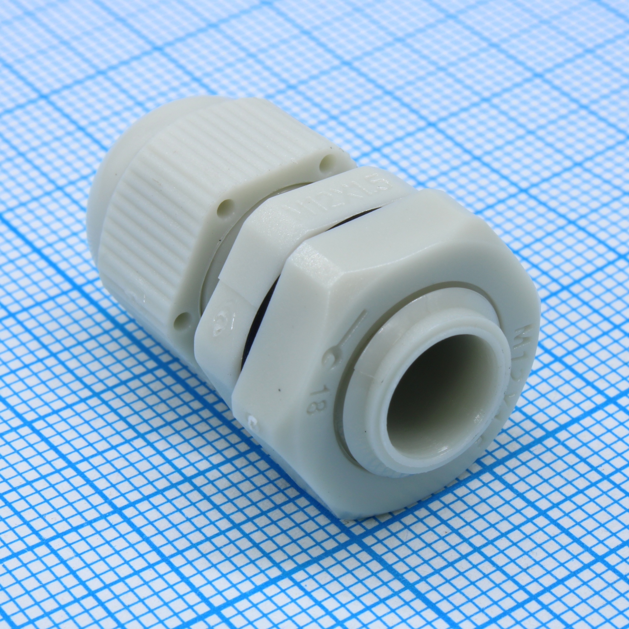 Кабельный ввод M12-G - Кабельный ввод, M12х1,5, диапазон зажимаемых проводников: 3 - 6.5 мм, SW 15 мм, пластик, серый