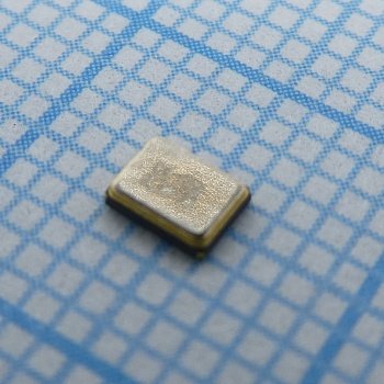 12.88657 - Резонатор кварцевый: 14.7456МГц, 30ppm, Cшунт = 5пФ, Cнагр = 12пФ