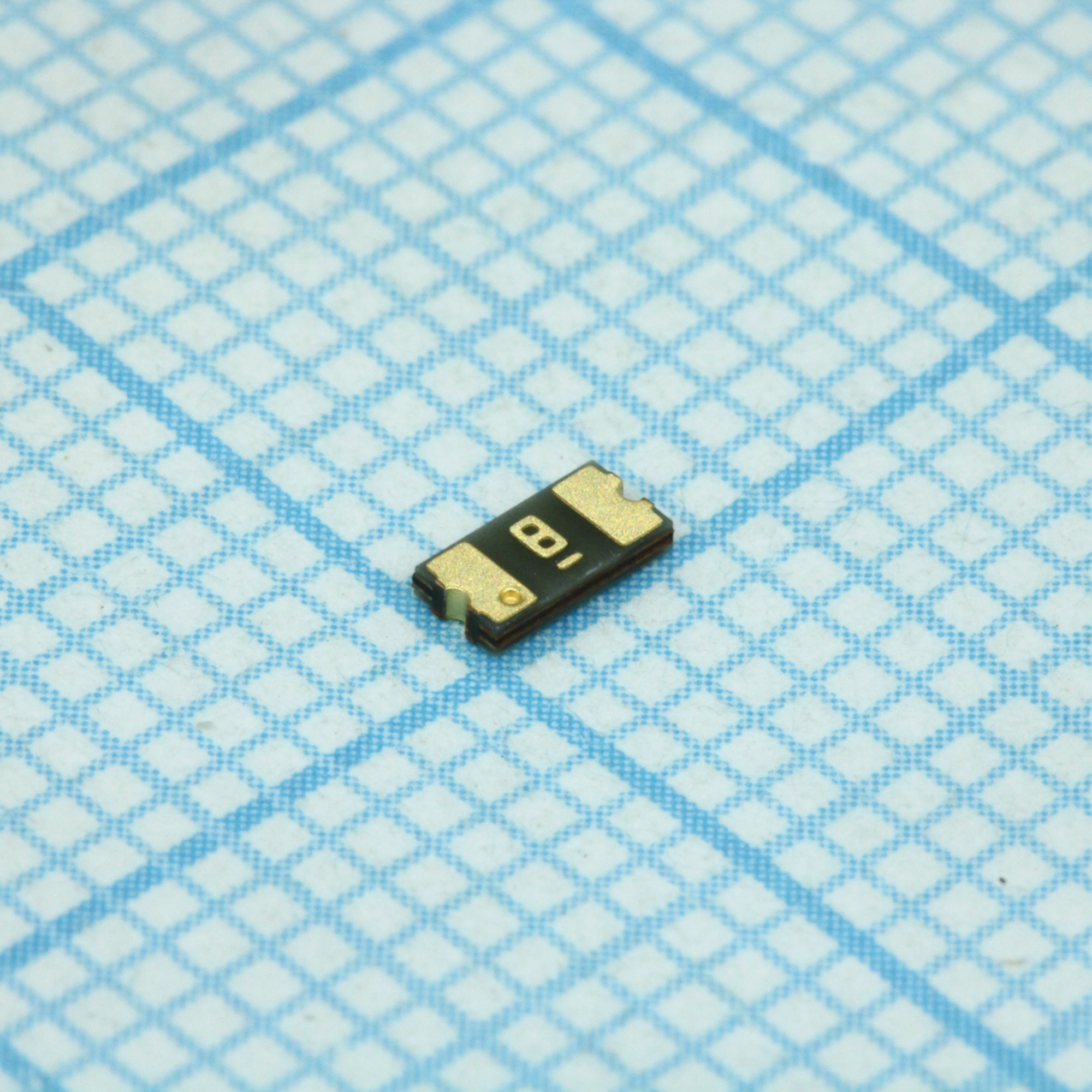 MF-NSMF150-2 - Предохранитель самовосстанавливающийся 1.5А(удержание) 3А(отключение) 6В 100A 0.6Вт 0.3сек 0.03Ом для поверхностного монтажа 1206 лента на катушке автомобильного применения