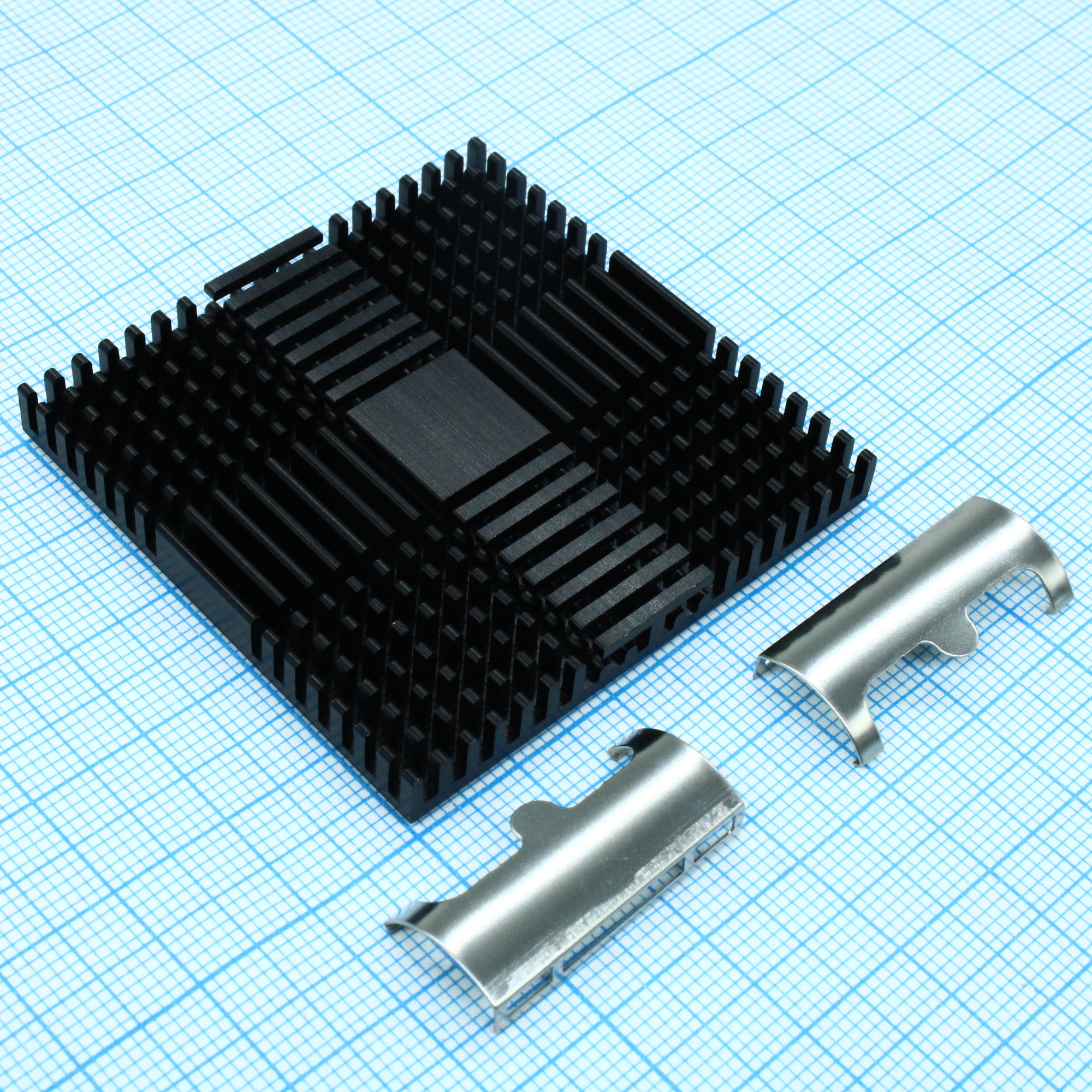 TEN-HS3 - Радиатор с защёлками, для TEN 40, TEN 40WI, TEN 60