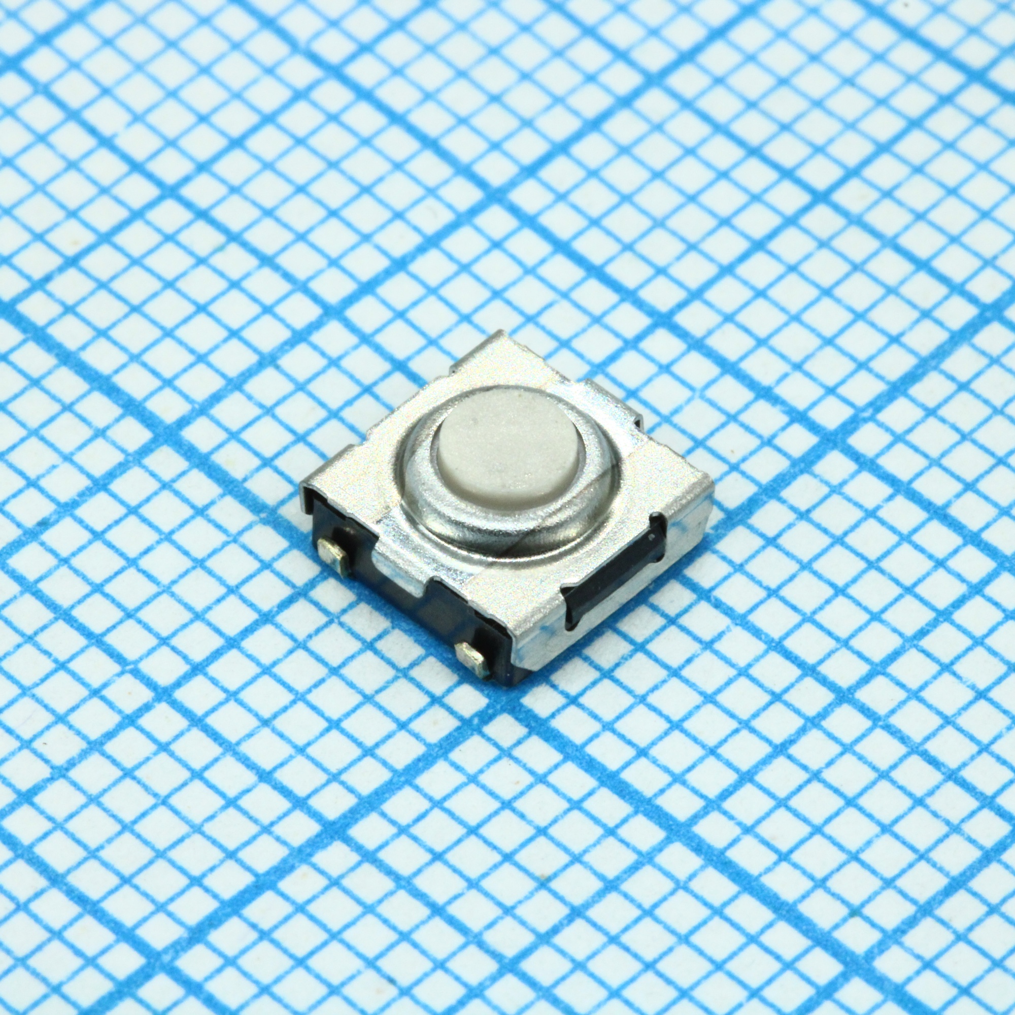 B3SN3112P - Кнопка тактильная 6Х6Х3.1 для поверхностного монтажа с загнутыми выводами 1.6Н