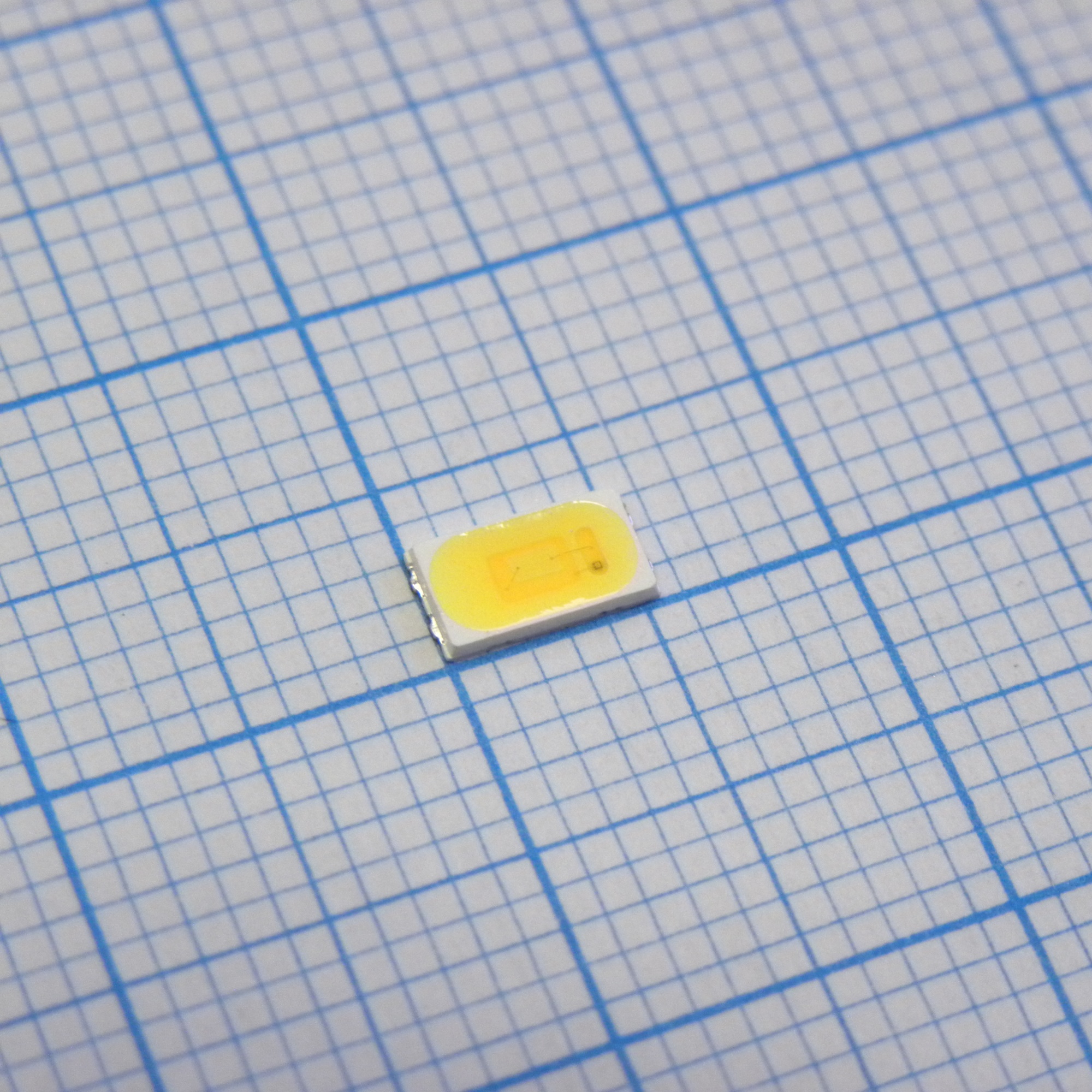 GWJDSTS2.EM-H4-XX35-1-65 - Светодиод серия Duris E5 4000°К/ 2,79В/ 33...34,5Лм при 65мА / максимальный ток 180мА/ CRI=80/  120°