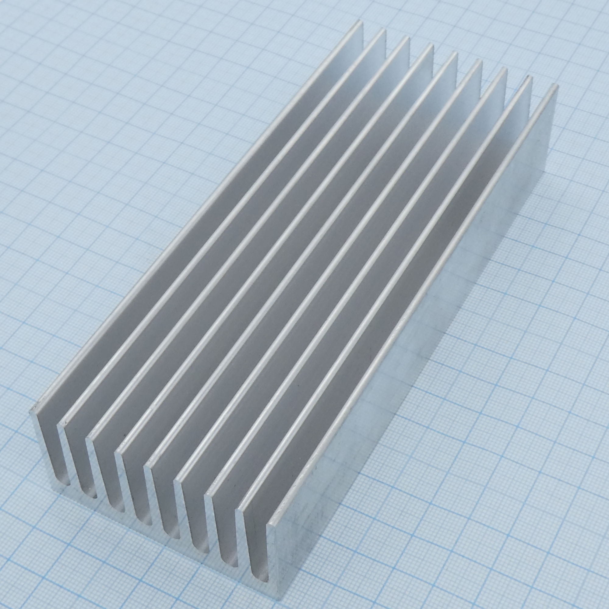 Профиль АВ0094 (160 мм) - Профиль радиаторный прессованный нормальной точности