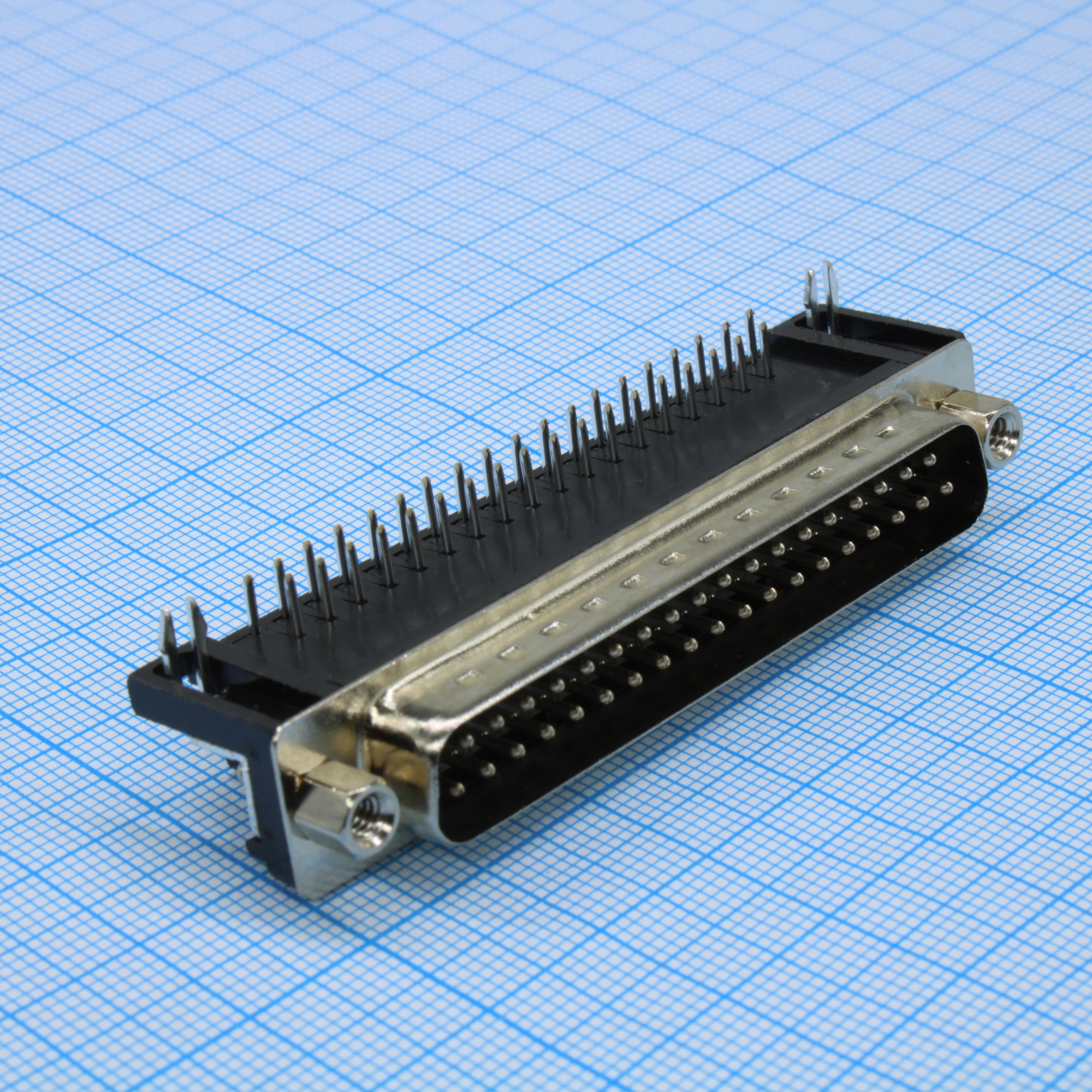 DS1037-01-37MNAKT74 - D-SUB 37 pin "папа" на плату 9.4мм угловая