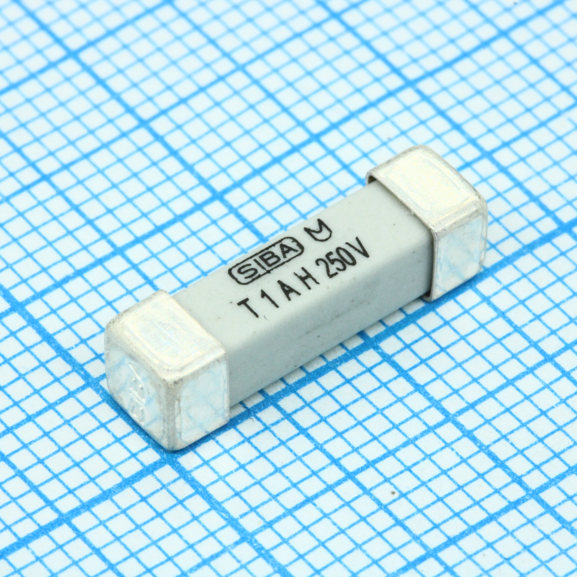 160016.1GT - ЧИП-предохранитель 4,5x16мм с задержкой 305В 1A