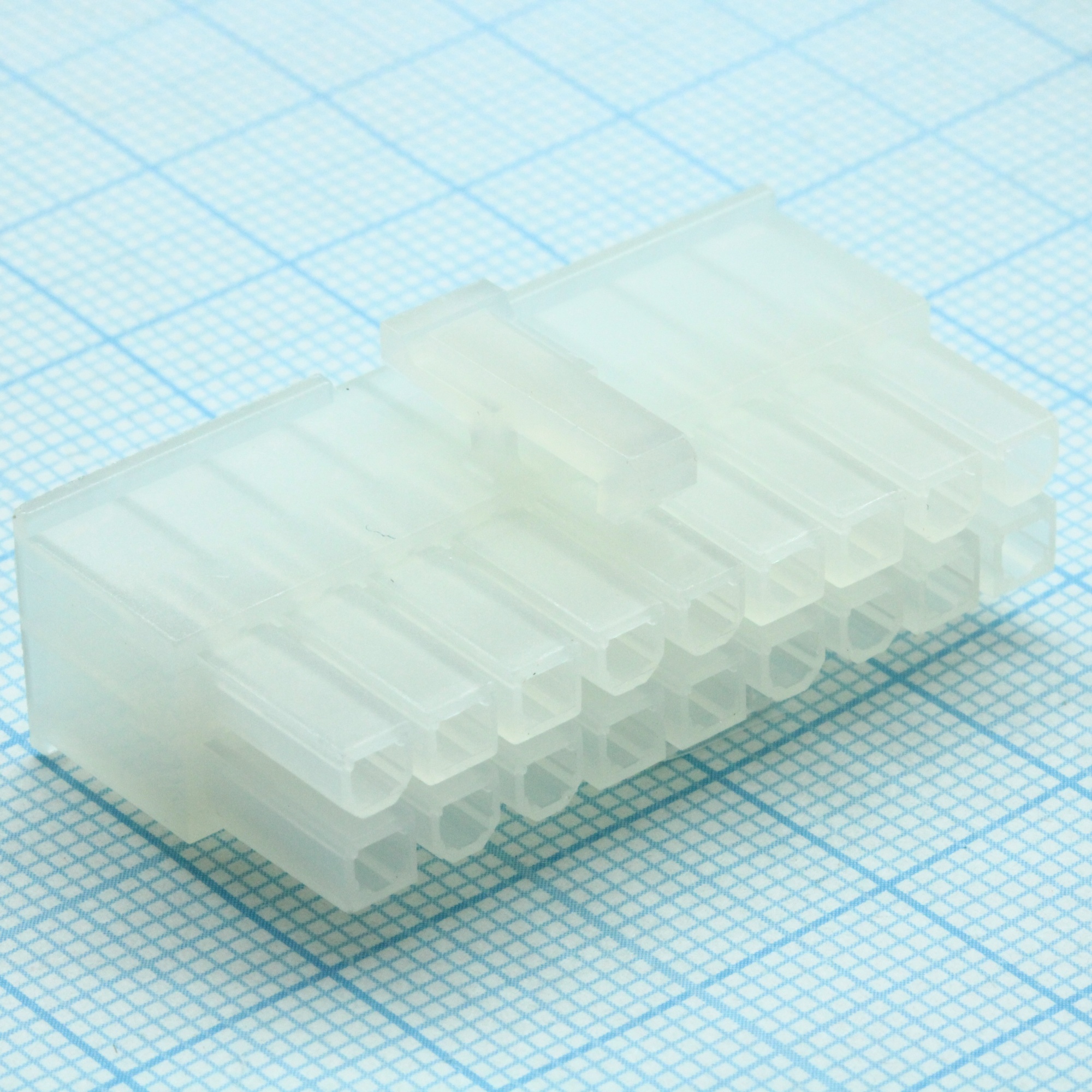 39012180 - Корпус разъема двухрядный 18 контактов 4.2мм гнездо монтаж на кабель серия Mini-Fit Jrї пакет