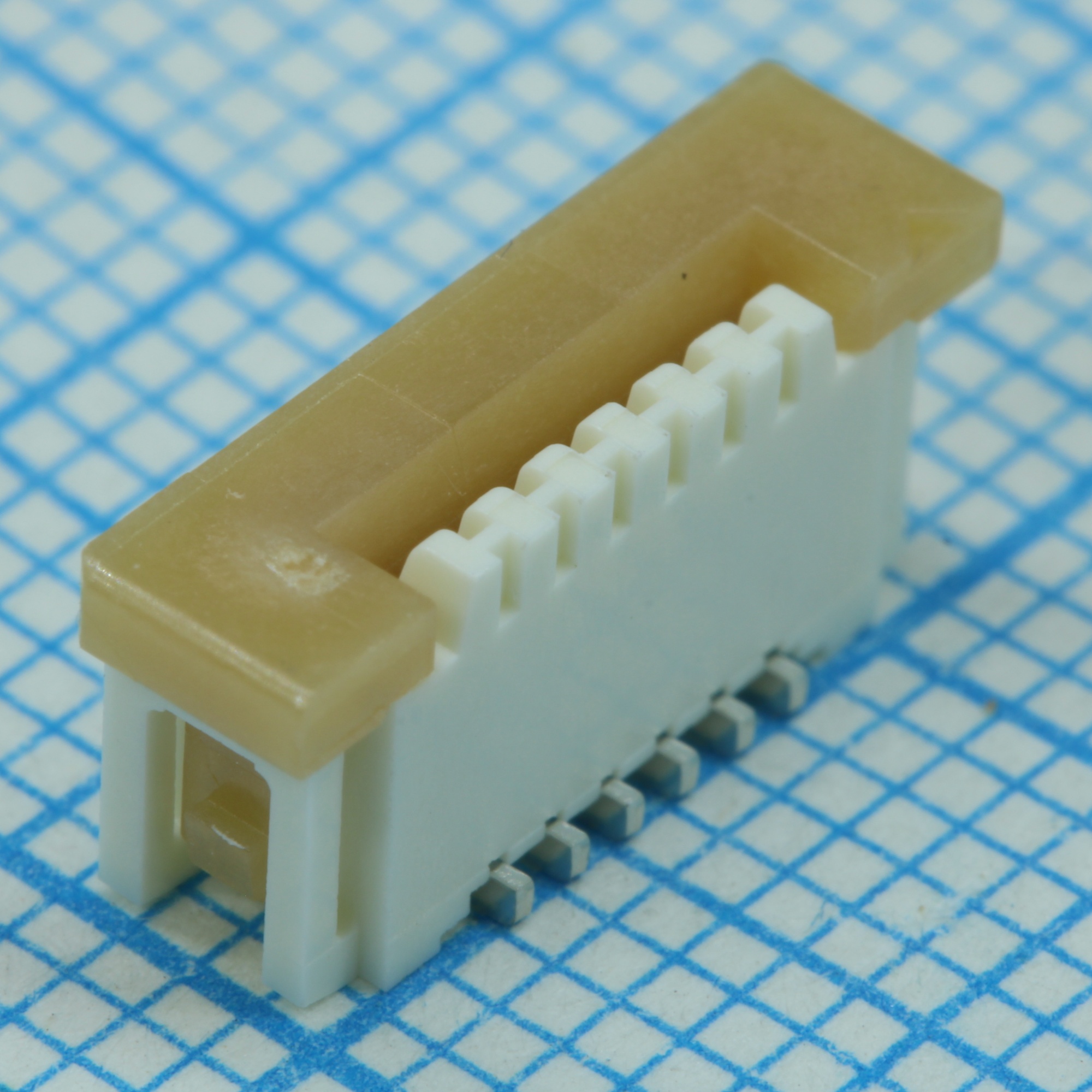 526100633 - Соединитель FFC/FPC 6 контактов шаг 1мм SMD серия Easy-On™ лента на катушке