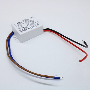 CC10W700 TRIAC -  AC-DC, 10Вт, стабилизатор тока, вход 198-264VAC,  выход 700мА /8-13V, ККМ (PF 0,92), IP44, пластиковый корпус 58.2*36*20mm, -20..+50°С, Triac