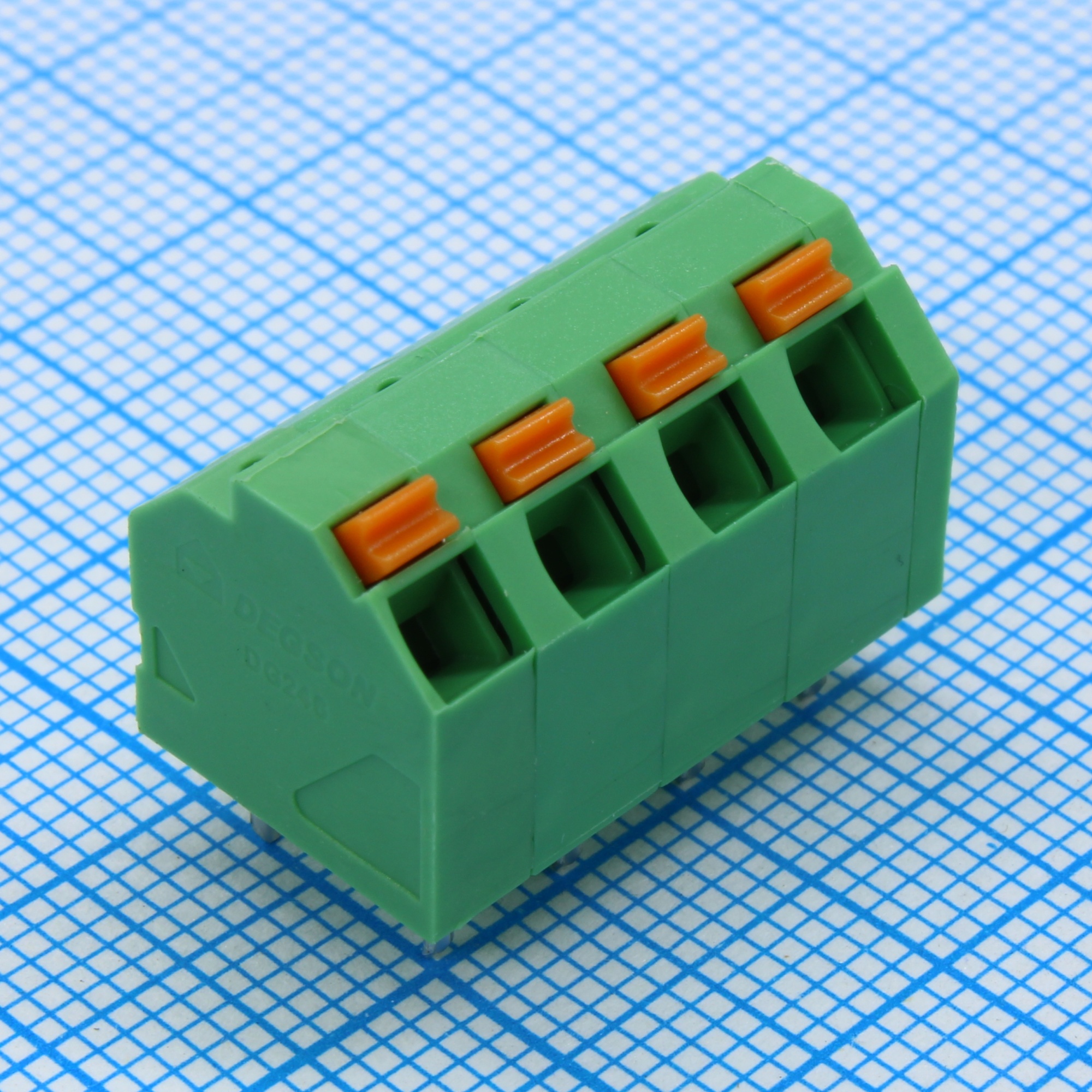 DG246-5.08-04P-14-00A(H) - Нажимной безвинтовой клеммный блок 4 контакта. Зажим типа торцевой контакт. Серия DG246