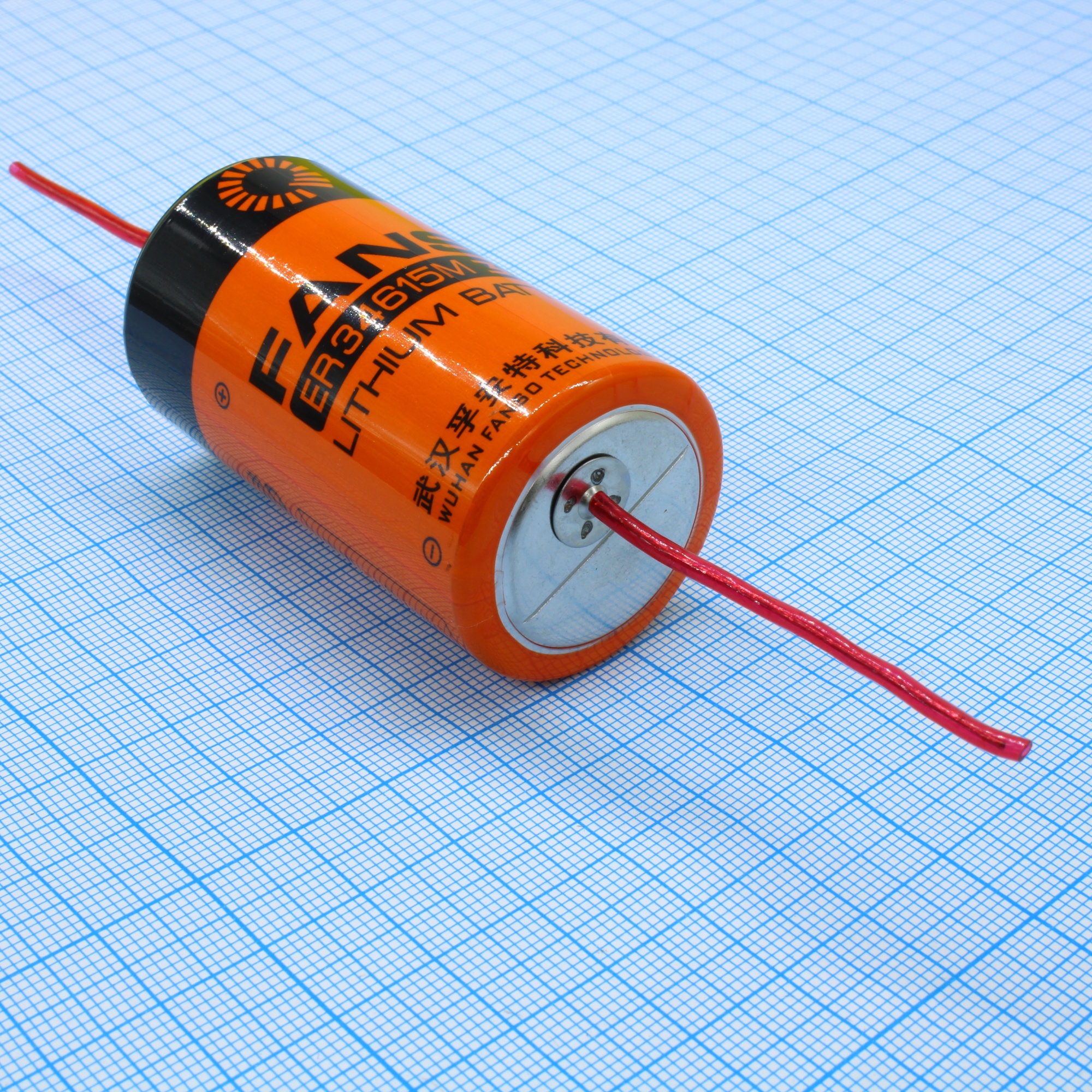 ER34615M/P - Li, SOCl2 батарея типоразмера D, 3.6 В, 13 Ач, аксиальные проволочные выводы, -55...80 °C