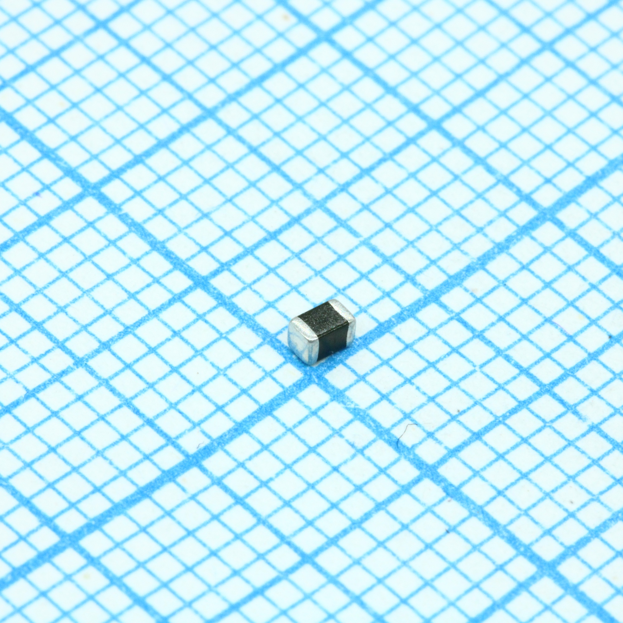 B72510T0110K062 - Варистор 18В предел 120A 0805