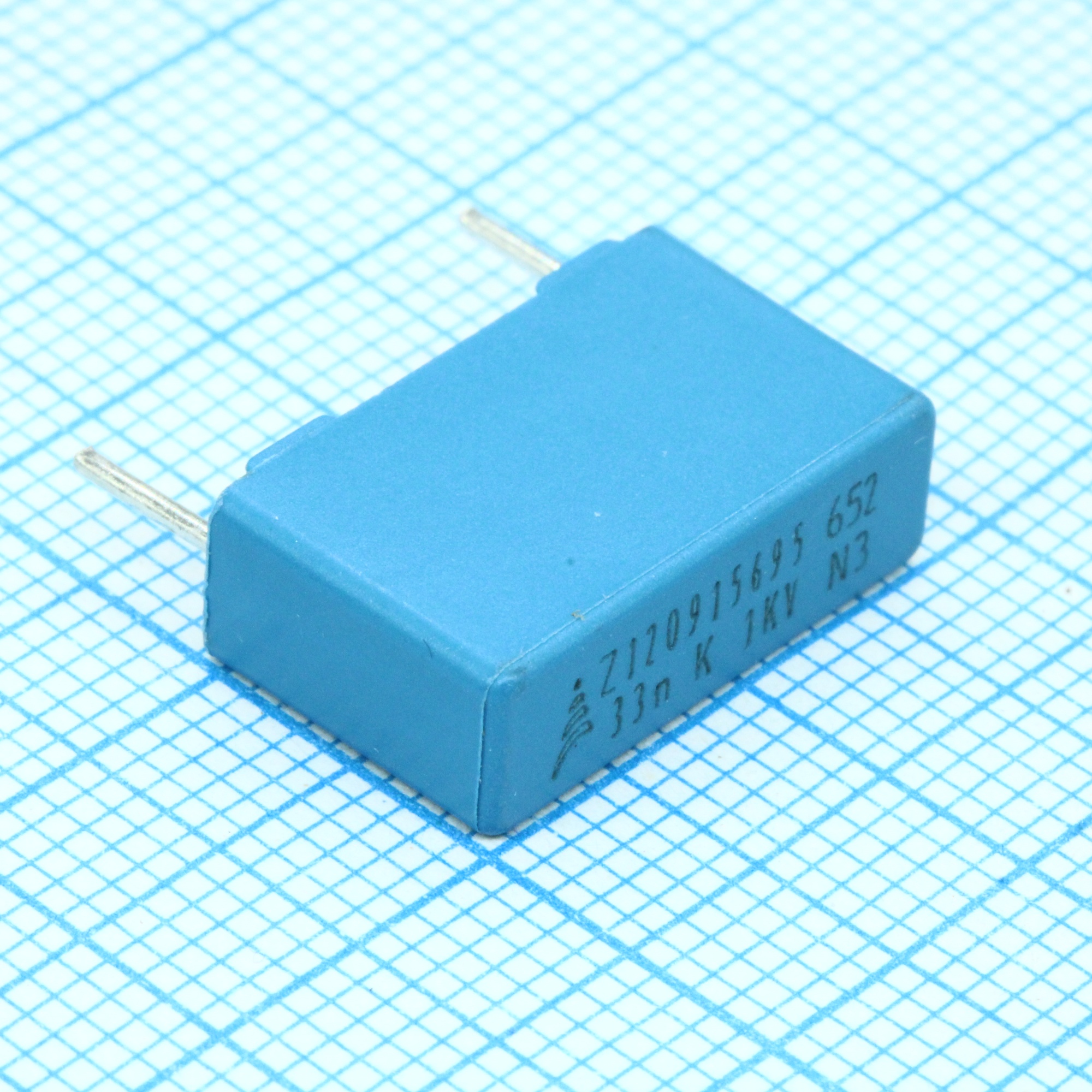 B32652A0333K - Конденсатор металлоплёночный полипропиленовый 0.033мкФ 1000В ±10% (18х6х11мм) радиальный высокотемпературный 15мм 110°С автомобильного применения россыпь