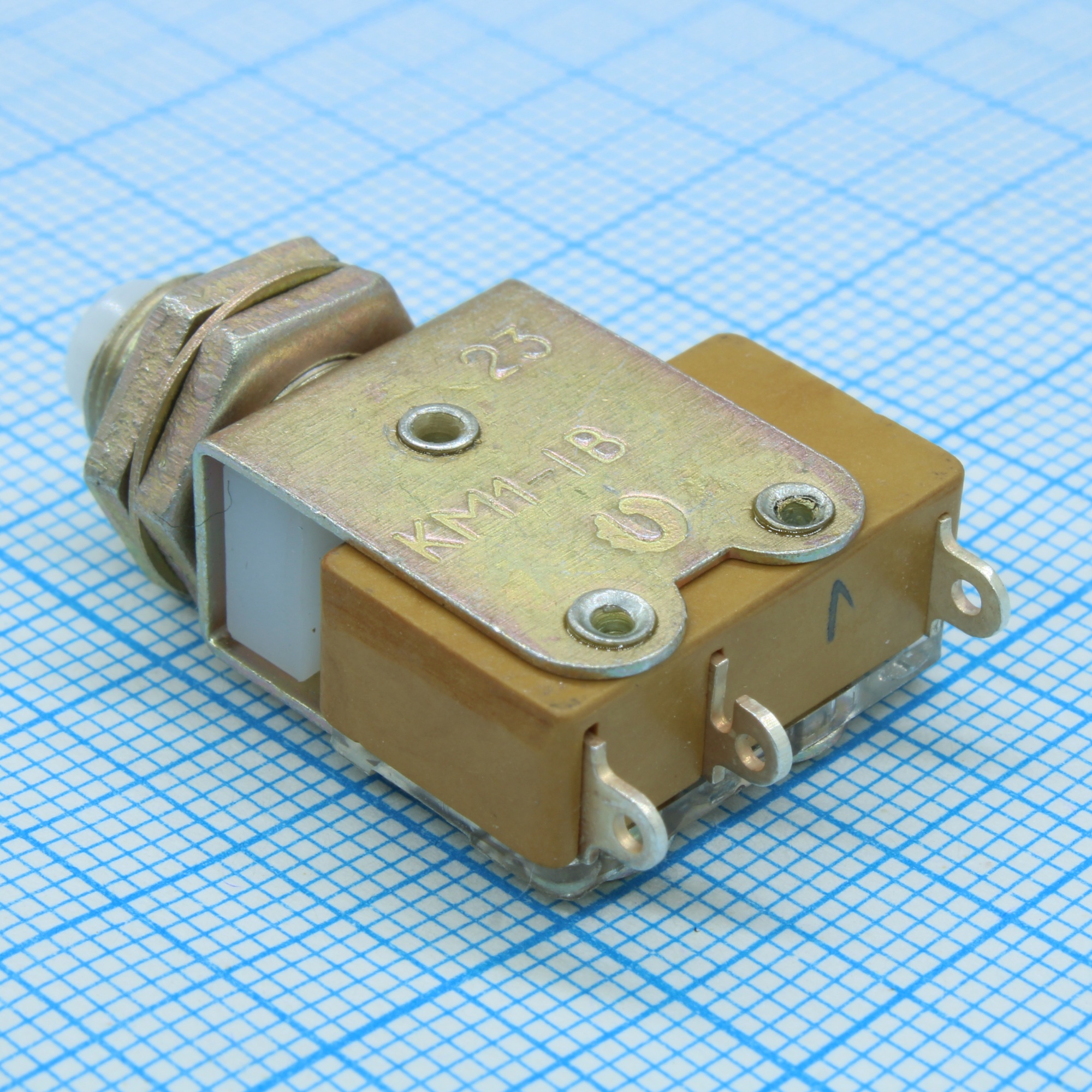 КМ1-1В - Кнопка малогабаритная