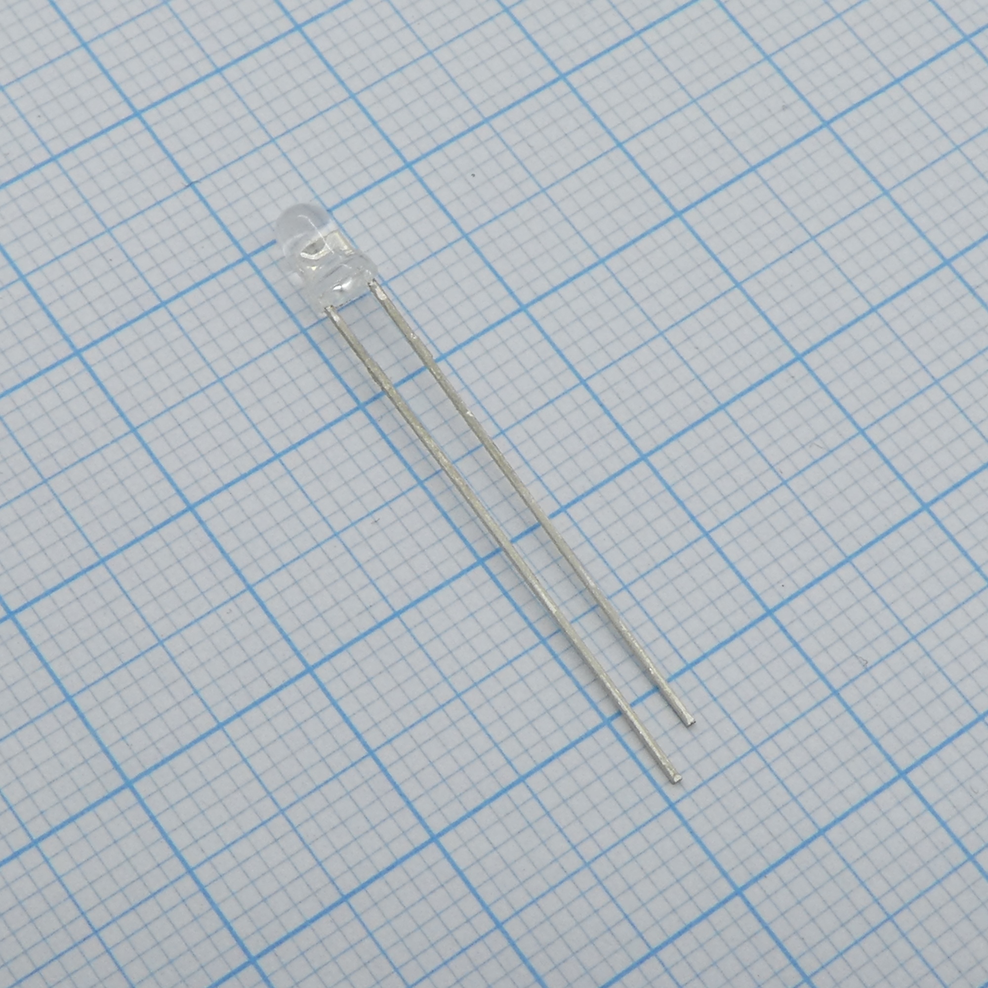 LTL1CHKSKNN - Светодиод 3мм/желтый/587нм/140-320мкд/прозрачный/45°