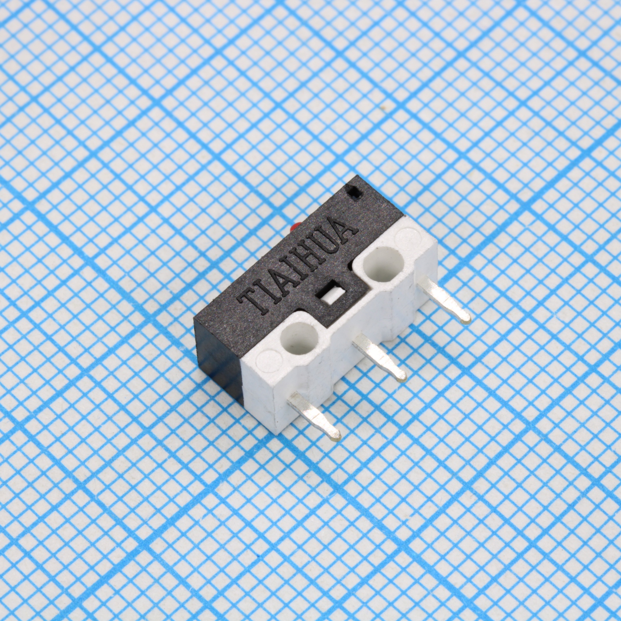 L-KLS7-KW10-3Z0P150 - Микропереключатель 3 A, 125 В