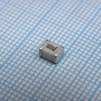 2051-09-SM-RPLF - SMD 2.7x3.2x4.5mm 90V ±30% 2kA/2A.