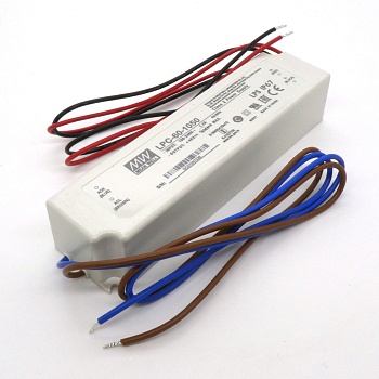 LPC-60-1050 - AC-DC, 50,4Вт, стабилизация тока, IP67, вход 90…264В AC, выход 1050мА/9…48В, изоляция 3000В AC, в кожухе 162х42х30мм, -30…+70°С