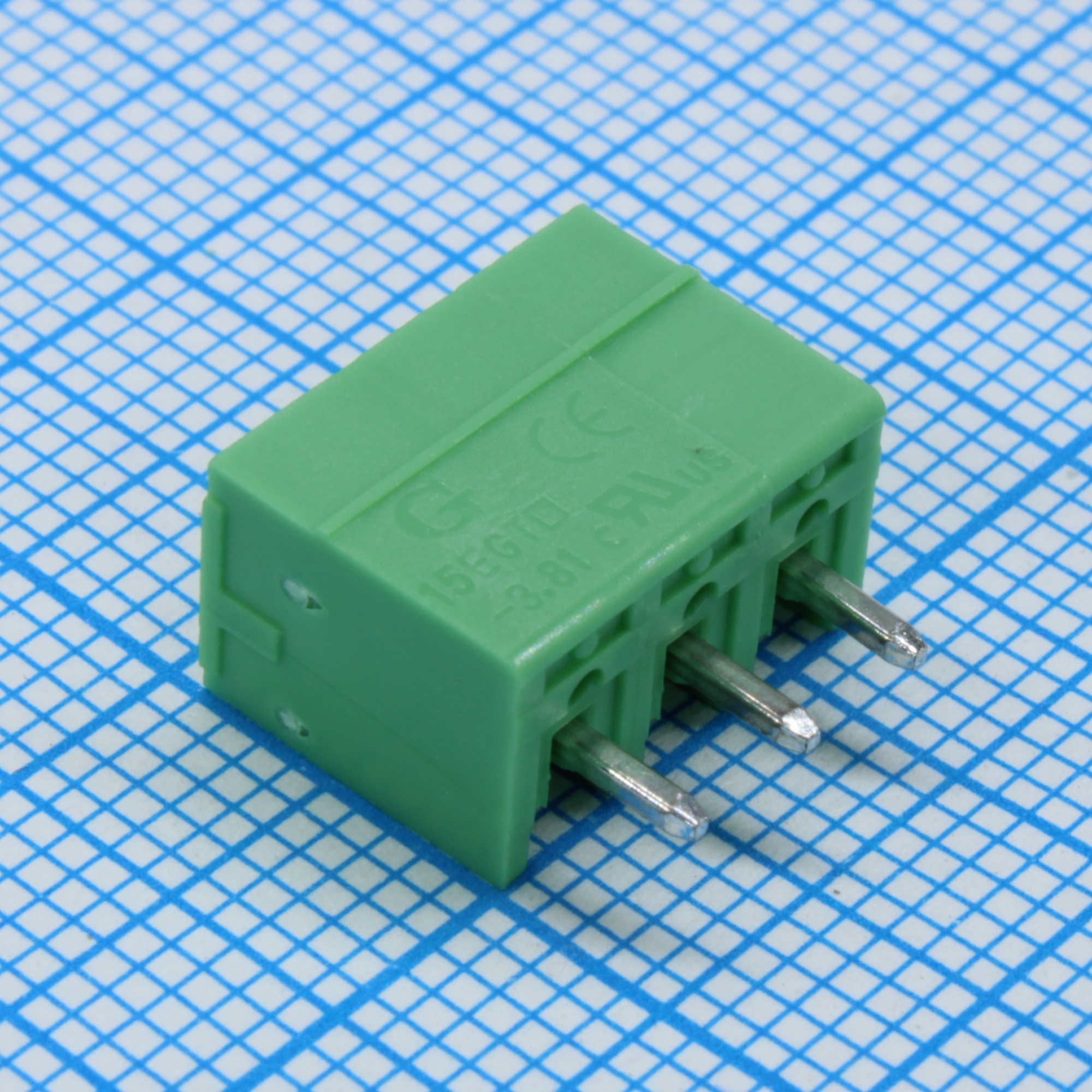 15EGTVC-3.81-03P-14-00 - Разъемный клеммный блок на плату, 3 контакта. Серия 15EGTVC-3.81