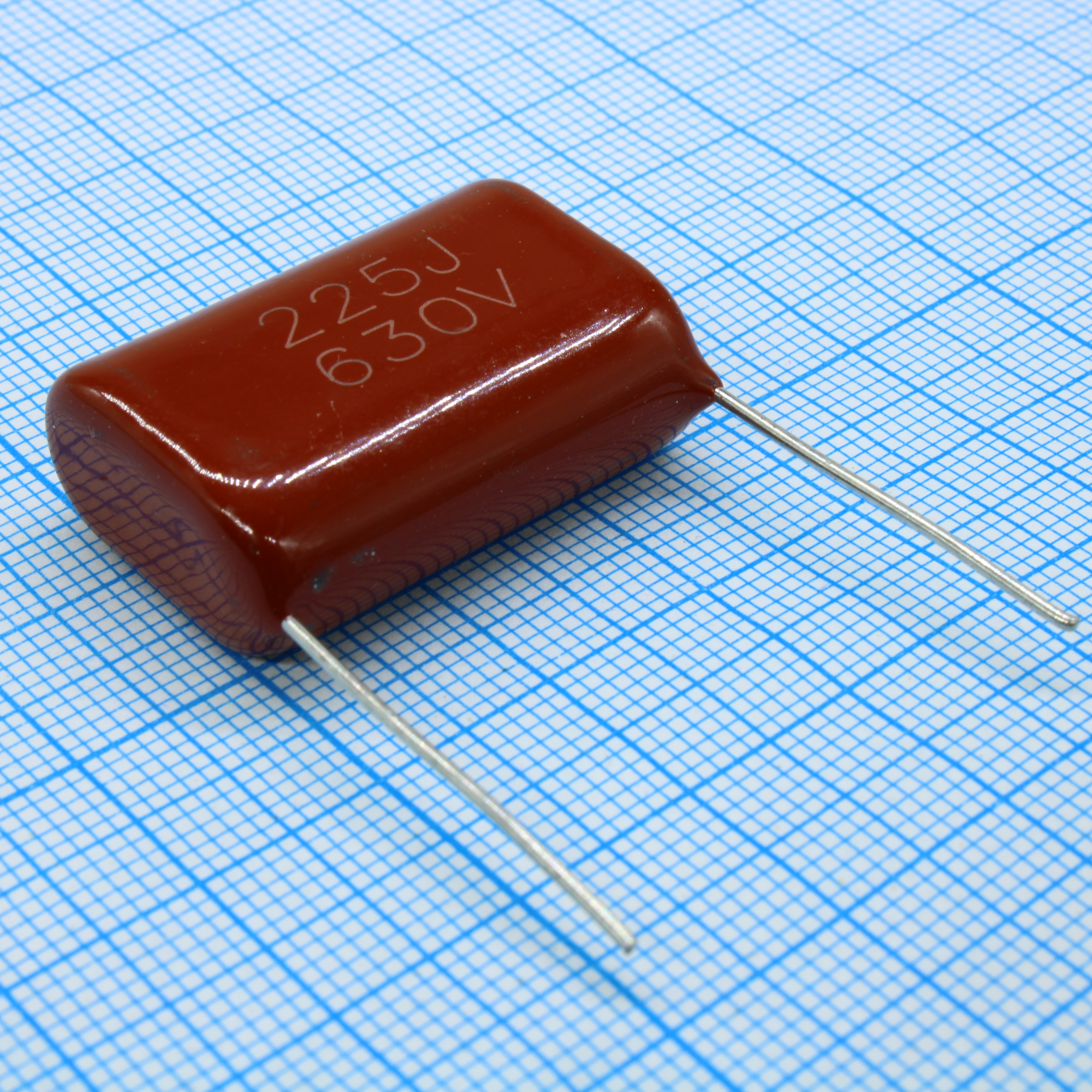 L-KLS10-CL21-225J630-P27 - Конденсатор металлоплёночный полиэтилентерефталатный 2.2мкФ 630В ±5% шаг выводов 27.5мм