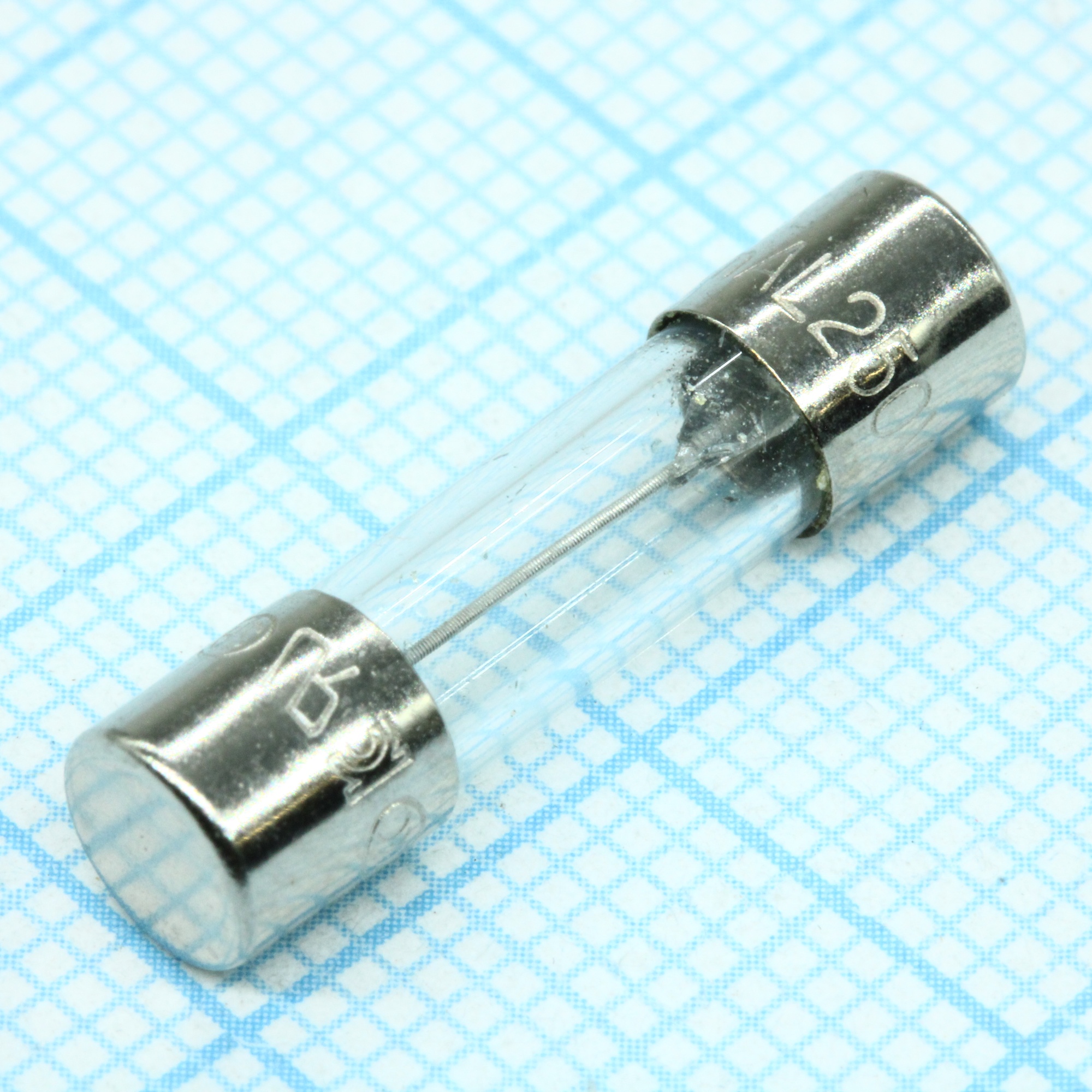 0218.125MXP - Миниатюрный медленнодействующий предохранитель 0.125А 250В 5X20мм в стеклянном корпусе россыпь