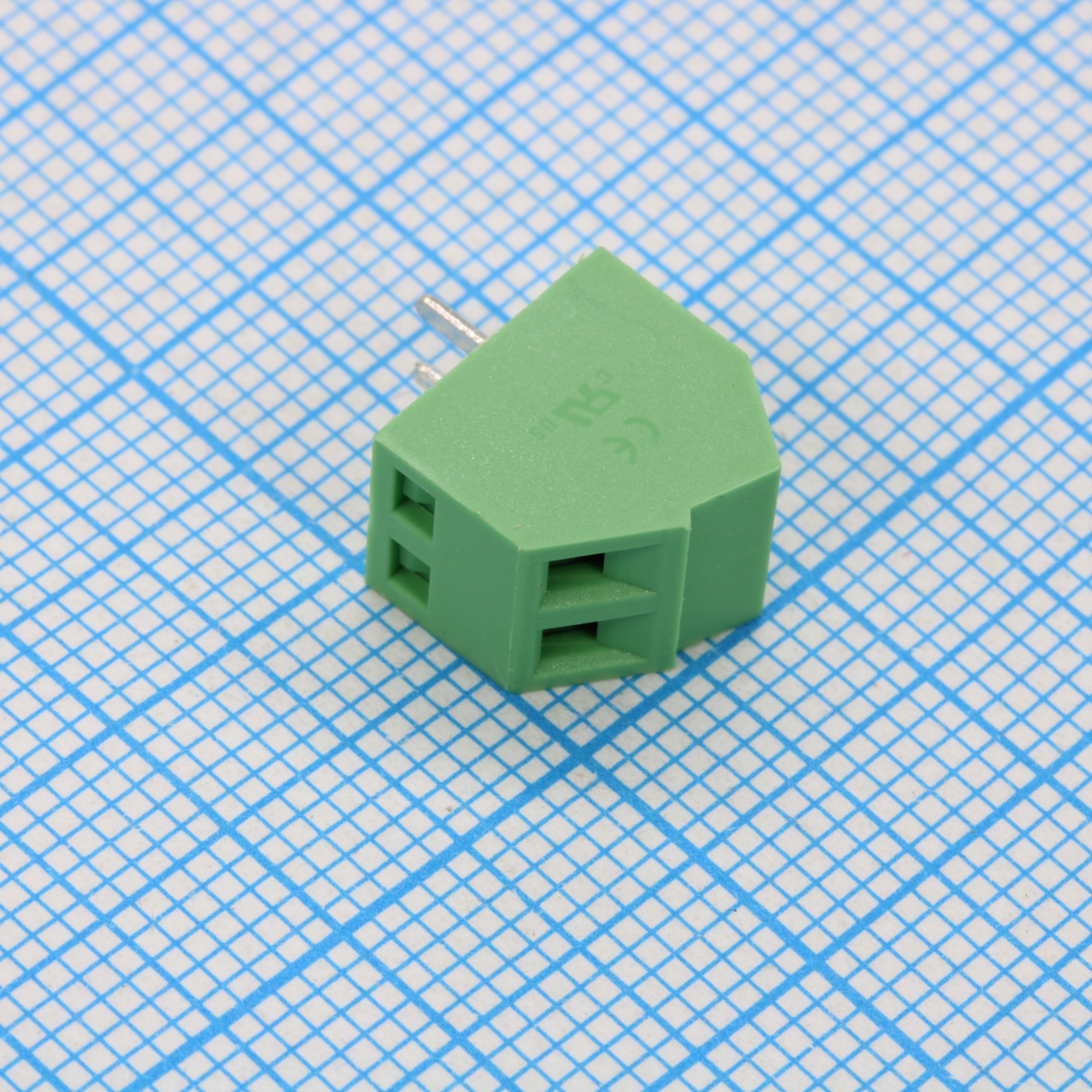 GT381S-3.5-02P-14-00 - Винтовой клеммный блок.2 контакта. Серия GT381S-3.5