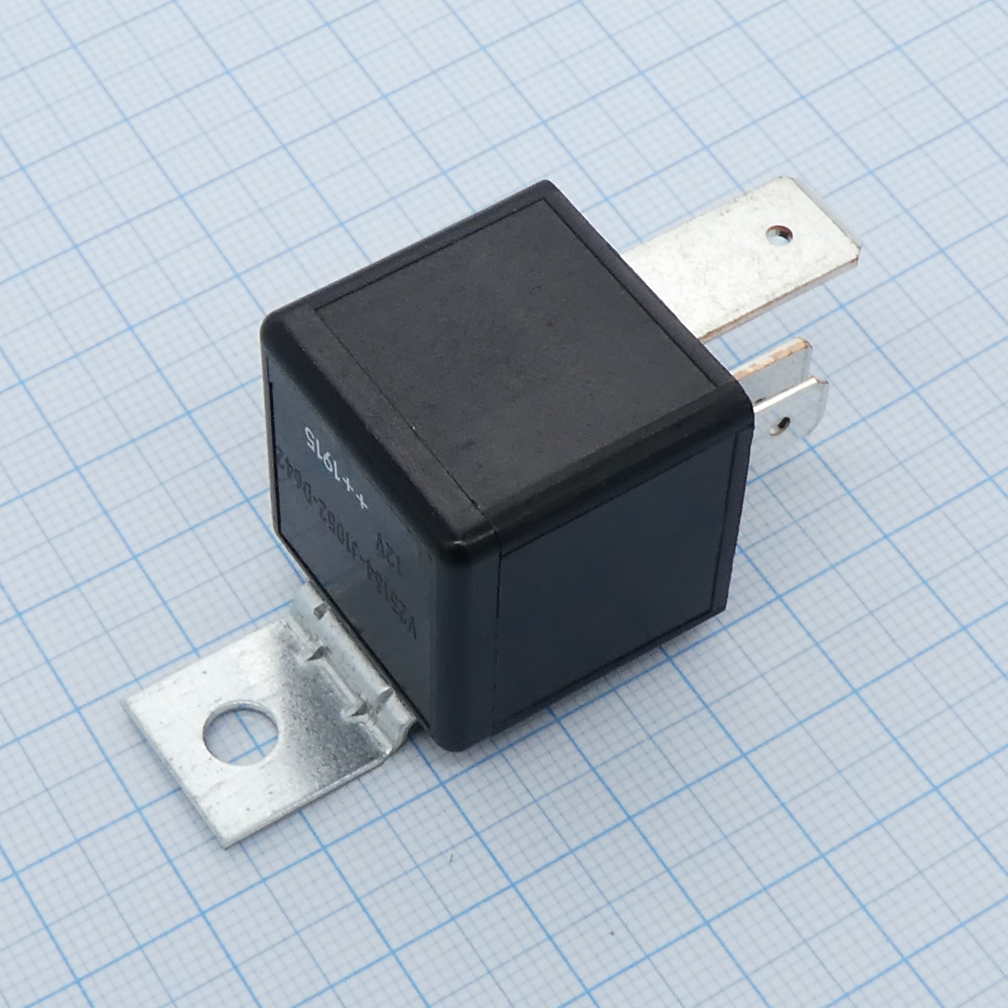 1393304-9 - Автомобильное реле, Uобмотки=12В, макс.ток 240А