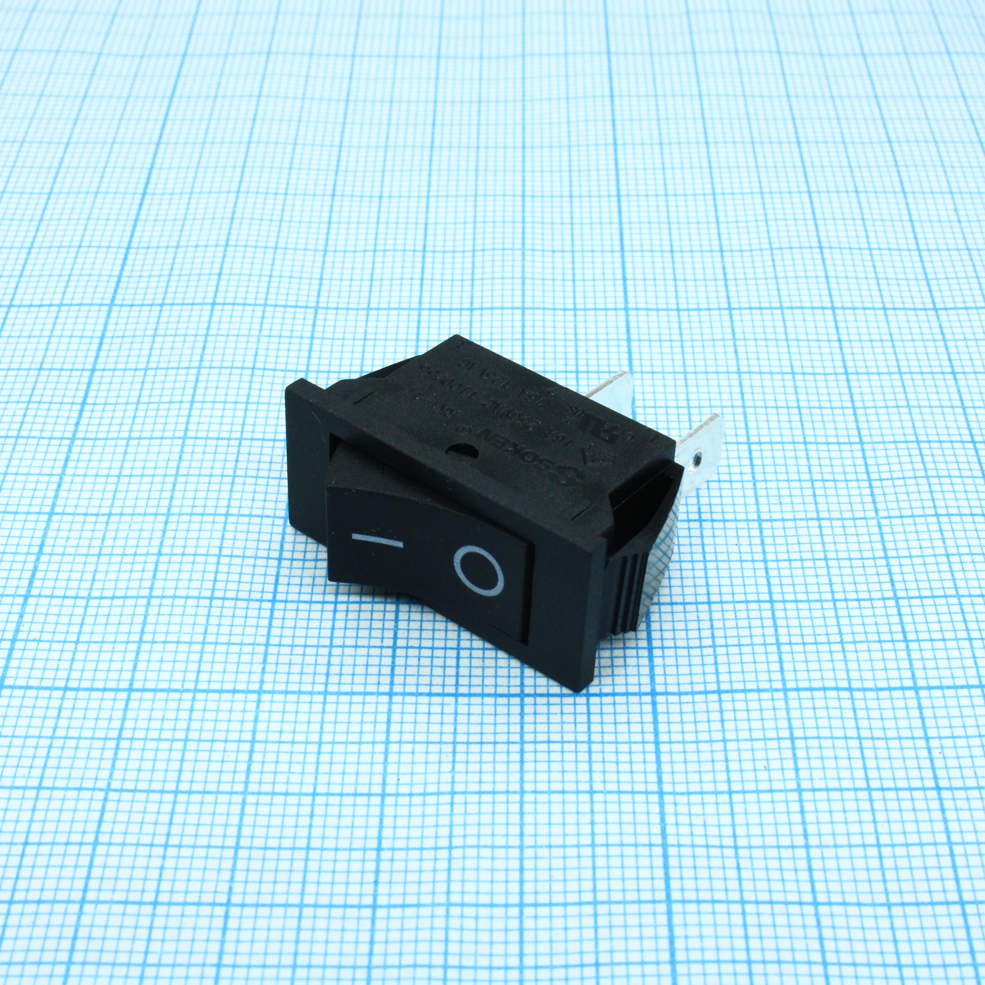 RK1-17 1X1 B/B"0-" - Выключатель клавишный ON-OFF без подсветки цвет корпуса (черный) цвет кнопки (черный)