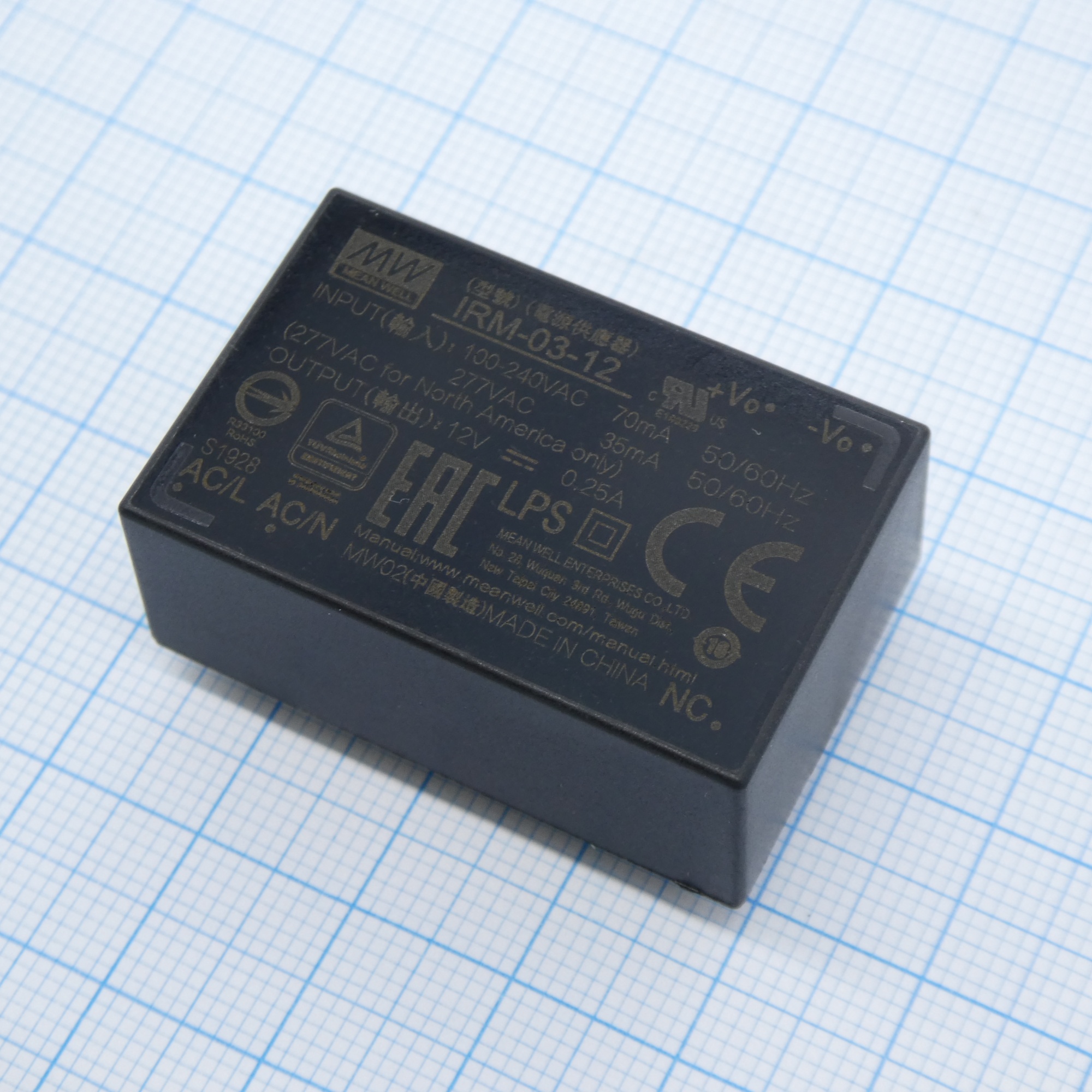 IRM-03-12 - AC-DC,3Вт, вход 85…305В AC 47...440 Гц, 120...370B DC, выход 12В/250мА, изоляция 3000В AC, в корпусе на плату 37х24х15мм, -30...+85°C, монтаж в отверстия