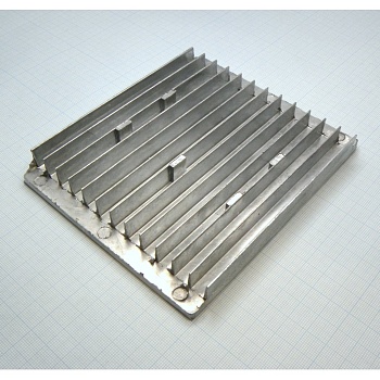 Радиатор Р-721 - Ребристые радиаторы 148*122*17  761 см.кв.