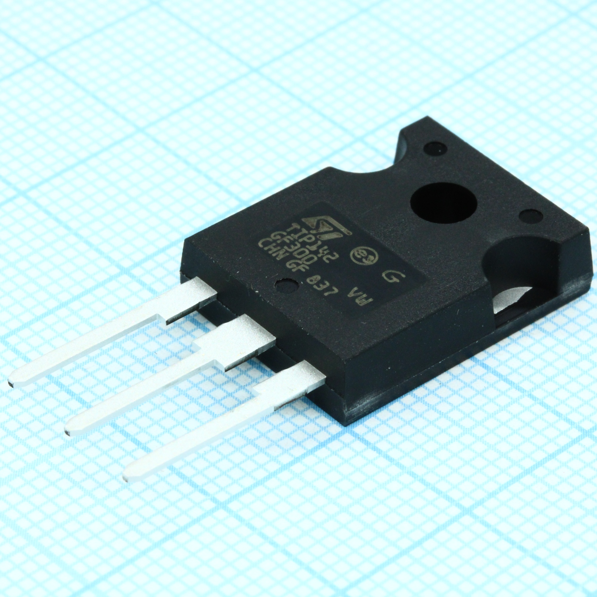 TIP142 - Биполярный транзистор, NPN, составной (Darlington), 100 В, 10 А, 125 Вт