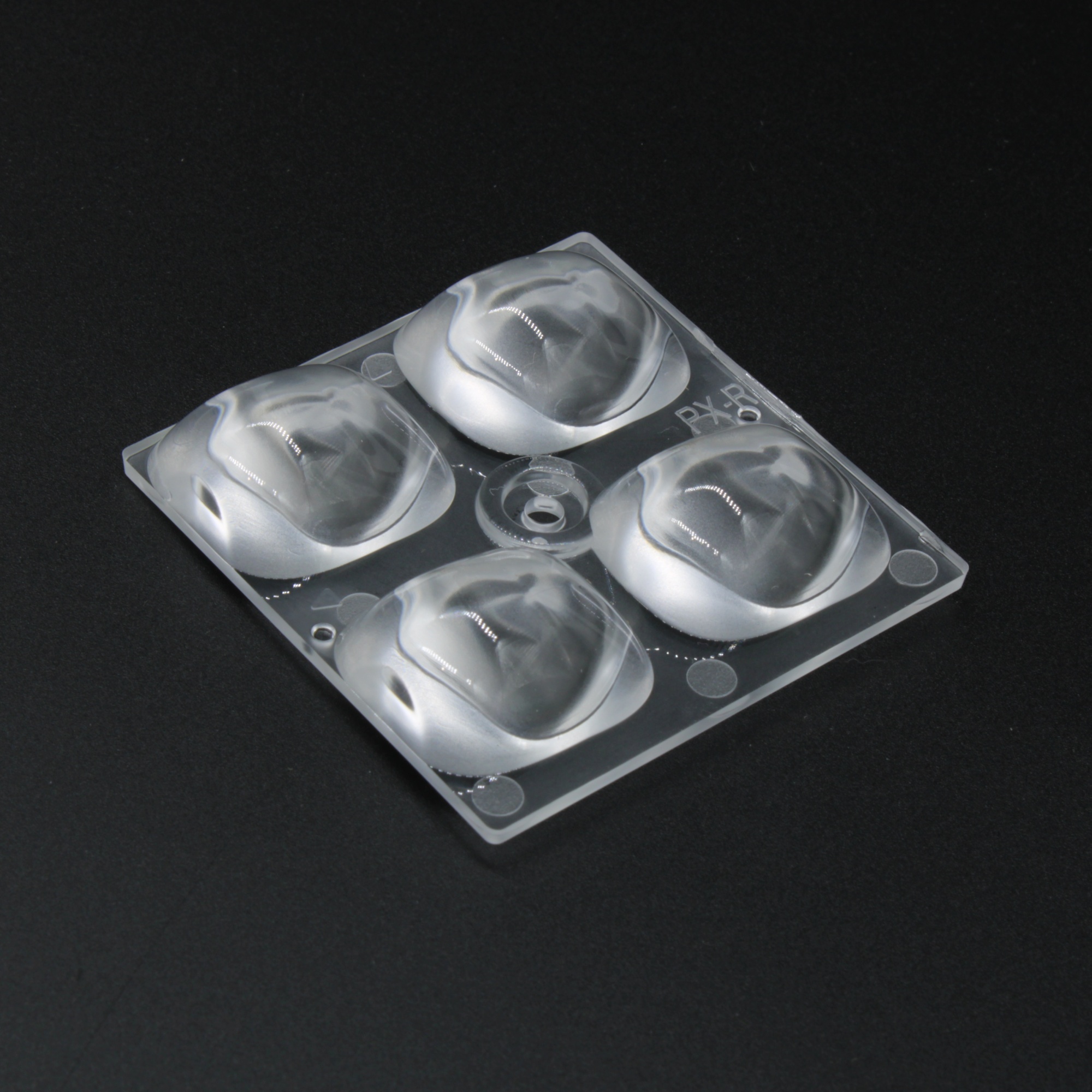 ARX50D4LED5050PX-R - Групповая квадратная линза 2x2 на 4 светодиода 5050/3030 эфф=93%   пешеходная ассиметр. диаграмма (правая сторона), 50x50mm H:9,76mm, PMMA