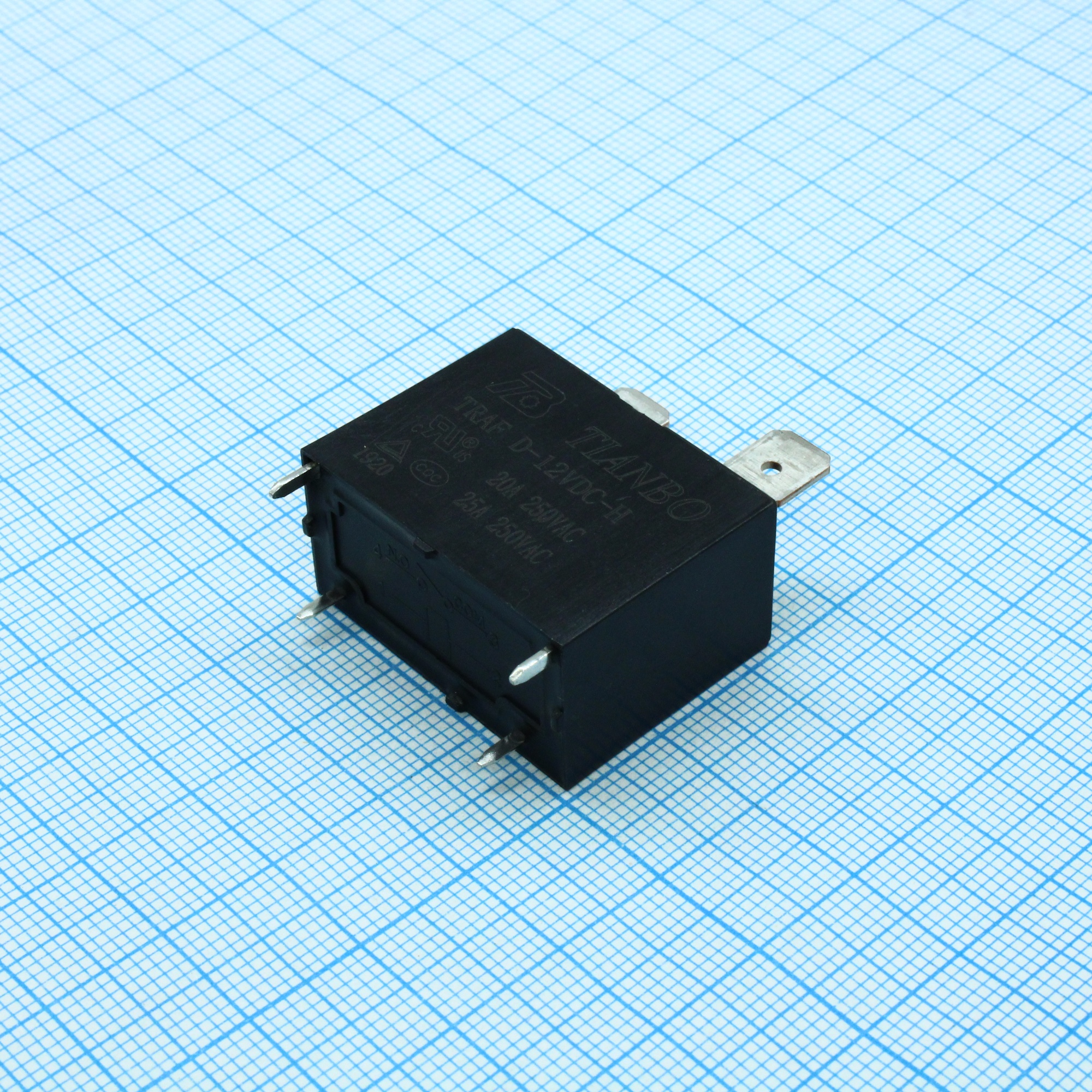 TRAFD-12VDC-S-H - Реле силовое 25А один контакт на замыкание катушка 12В 0.9Вт