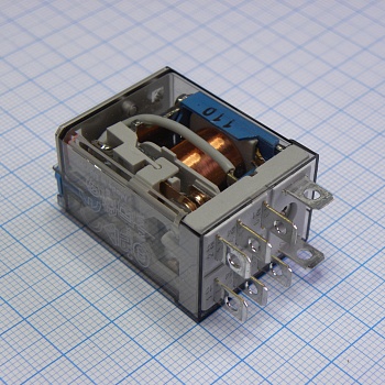 56.32.9.110.0040 - Миниатюрное силовое электромеханическое реле; монтаж в розетку или наконечники Faston (4.8х0.5мм); 2CO 12A; контакты AgNi; катушка 110В DC; степень защиты RTI; опции: кнопка тест + мех.индикатор