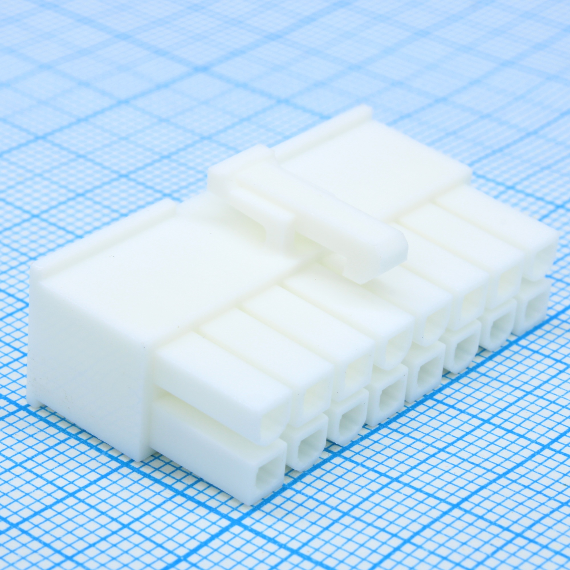 39012165 - Соединитель двухрядный 16 мест